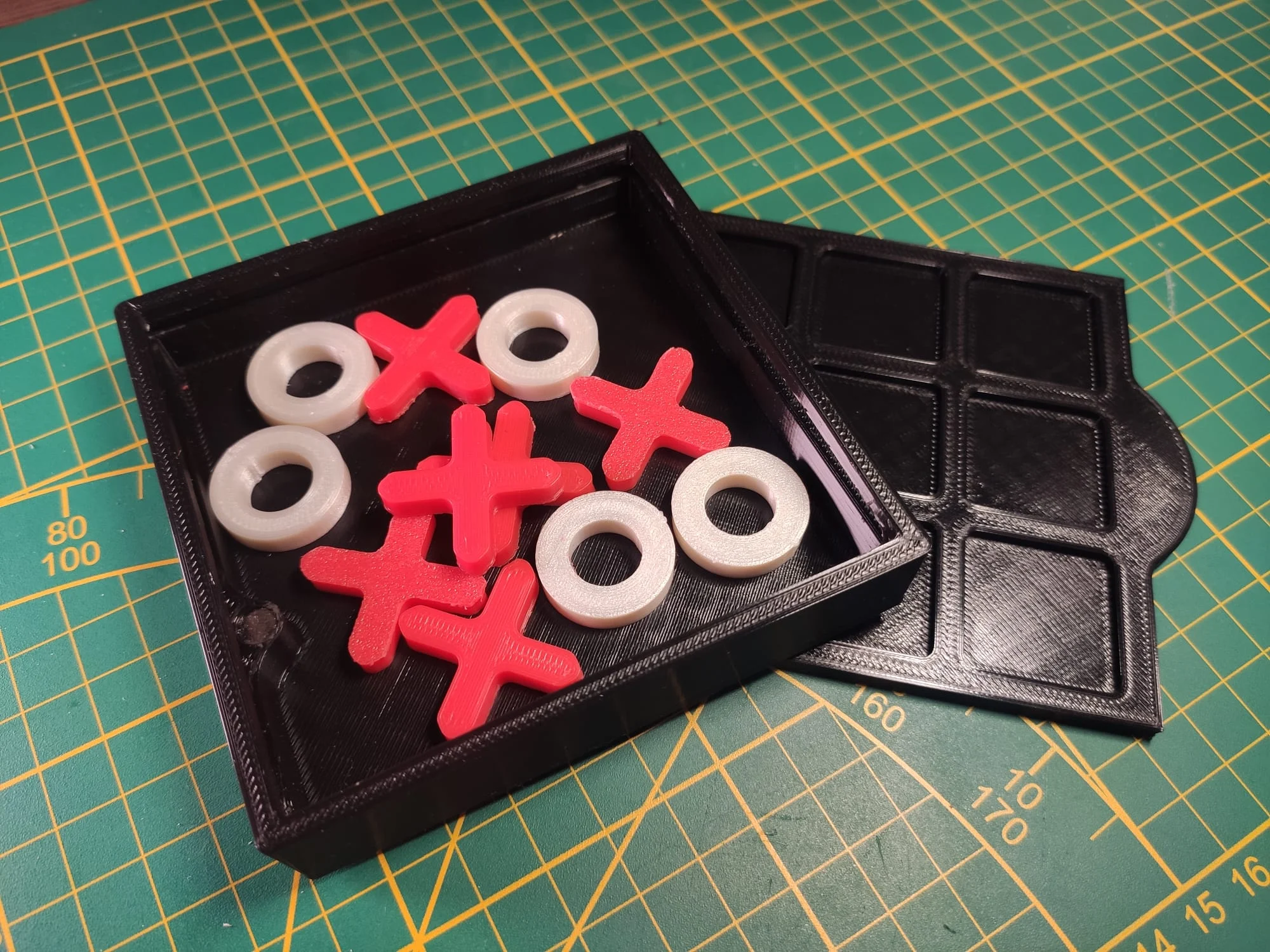 Tic Tac Toe travel