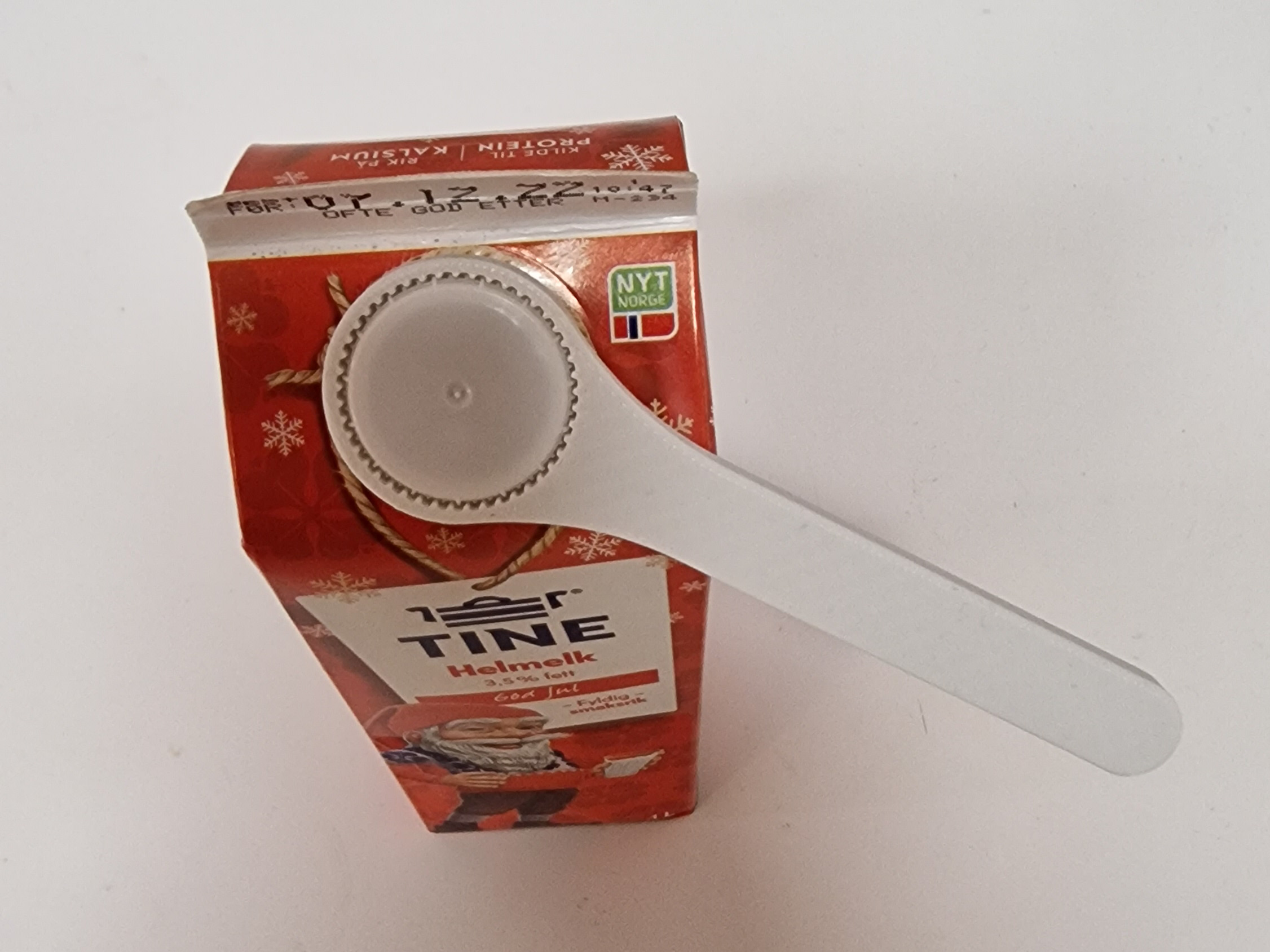 Opener for the Norwegian milk carton