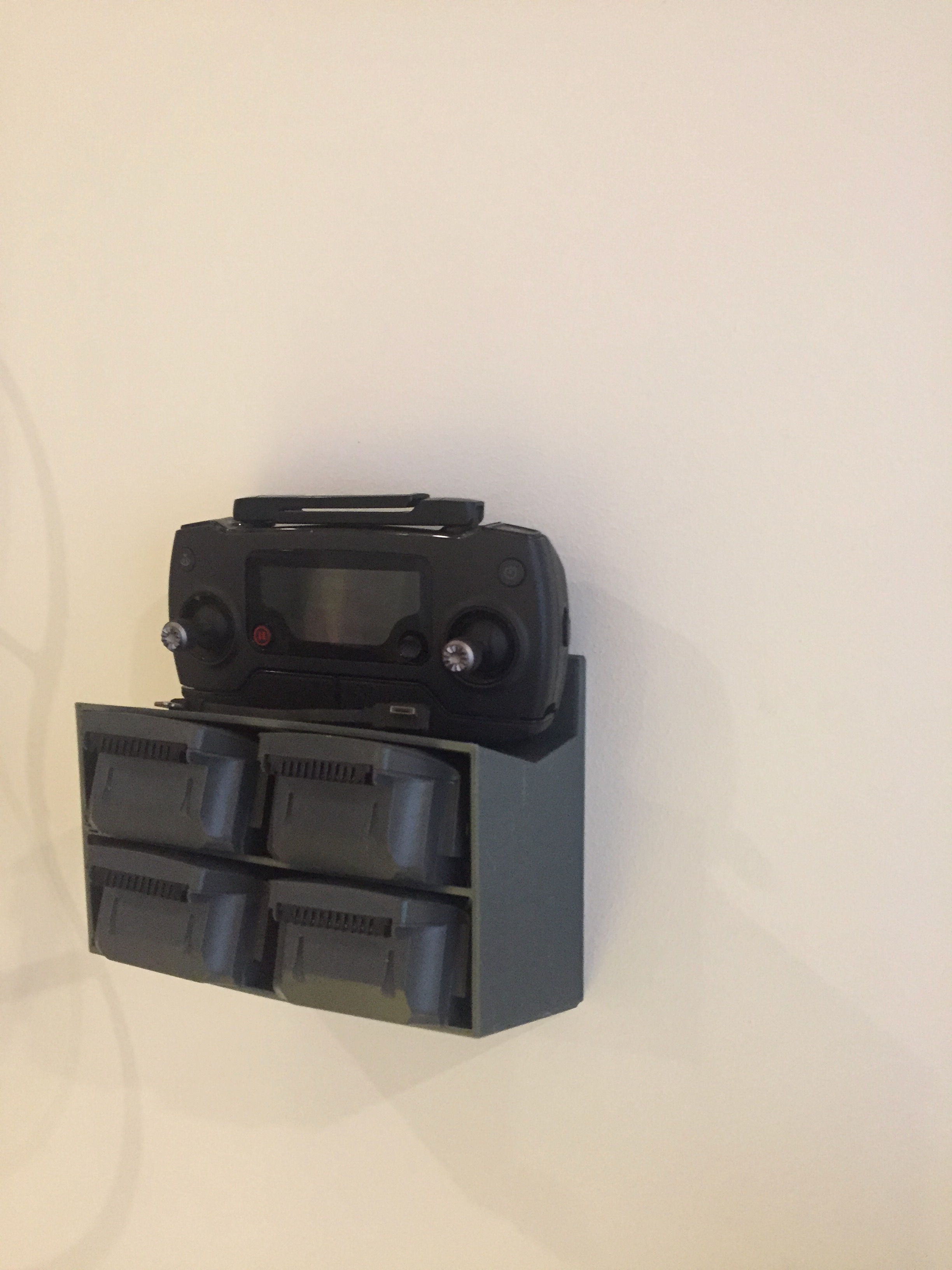 Dji-pro wall Batteri and Control holder