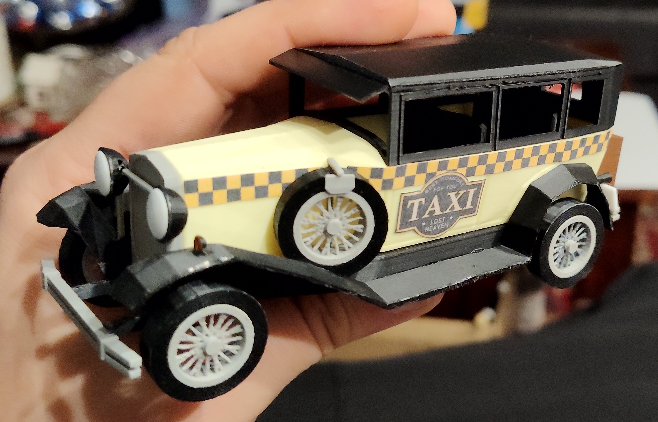 Mafia - Tommy's Falconer Yellowcar taxi