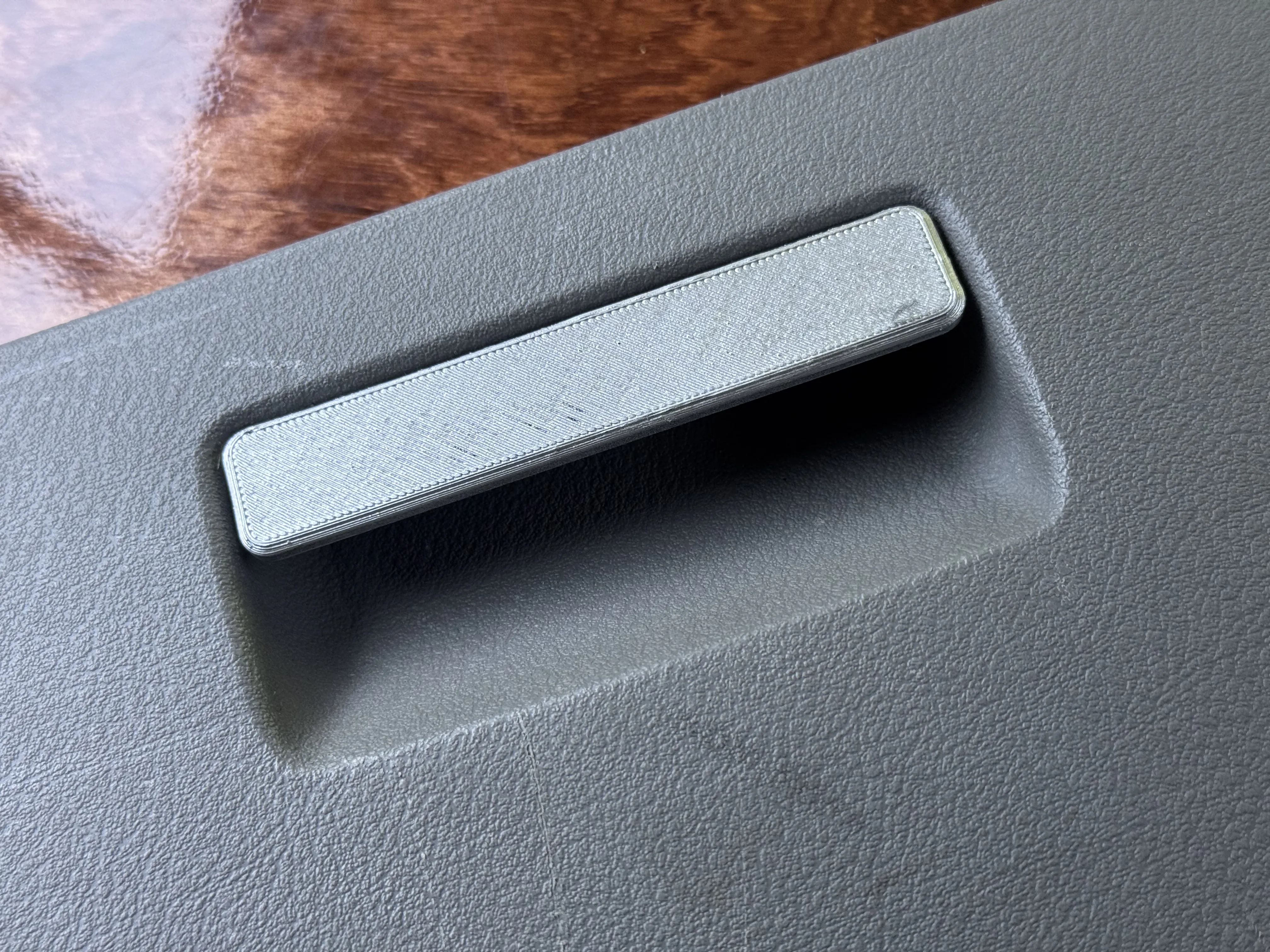 VW T4 Bus California backseat drawer handle or locker handle / VW T4 Bus Rückbank Griff für Schubladen
