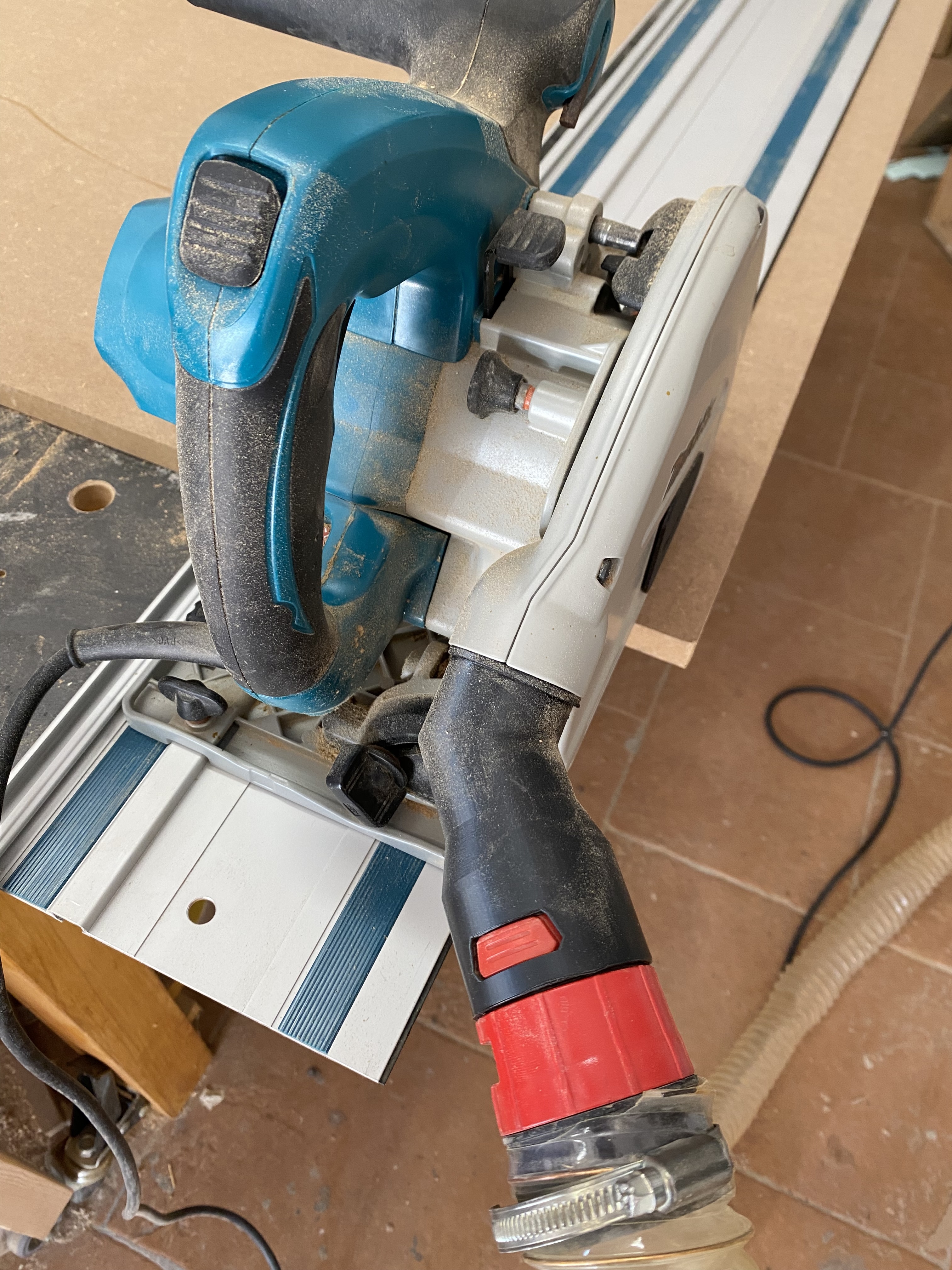 Makita Tracksaw to Bosch shopvac connector