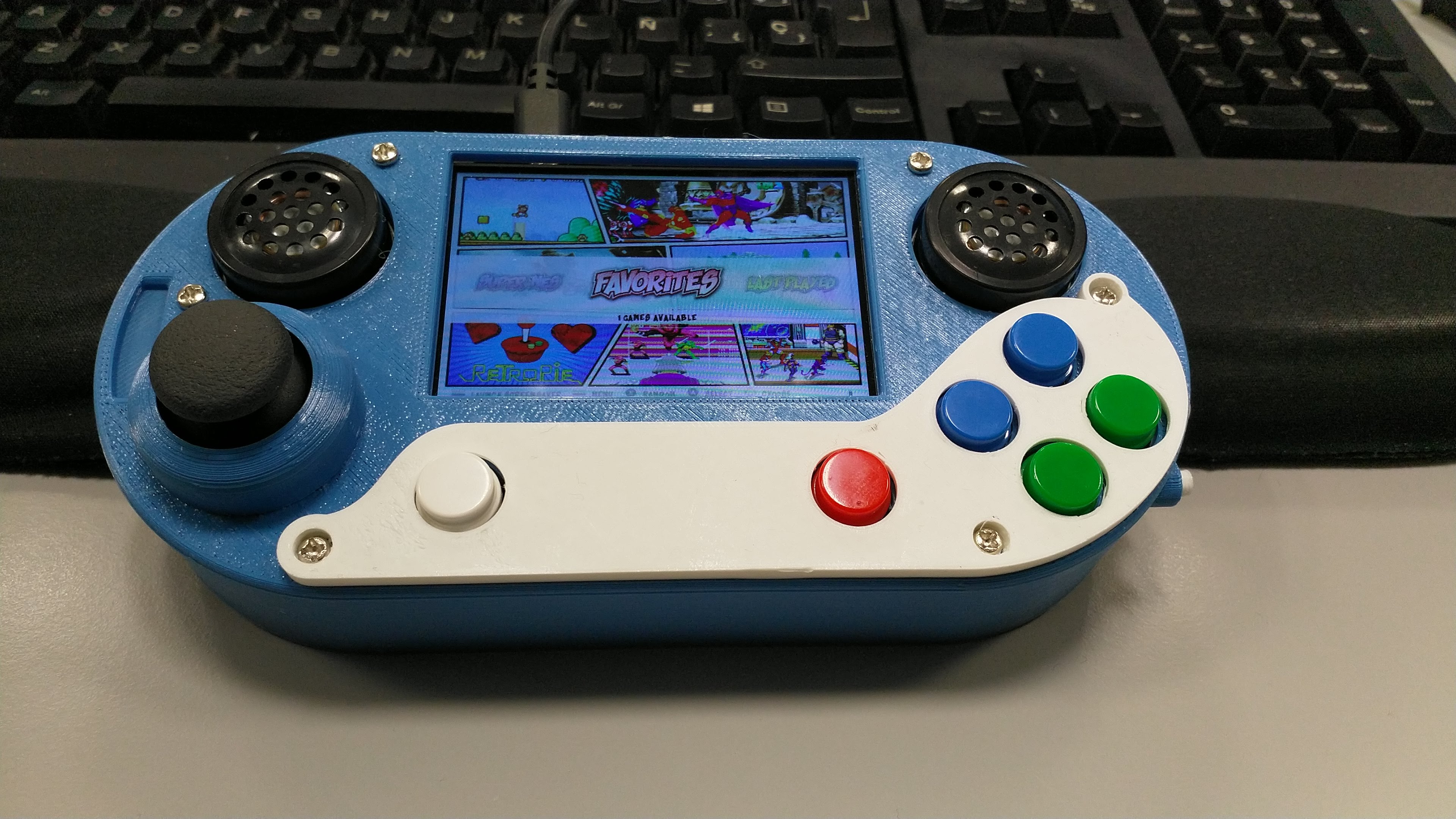 Waveshare Game HAT Case Remix with lockable lid