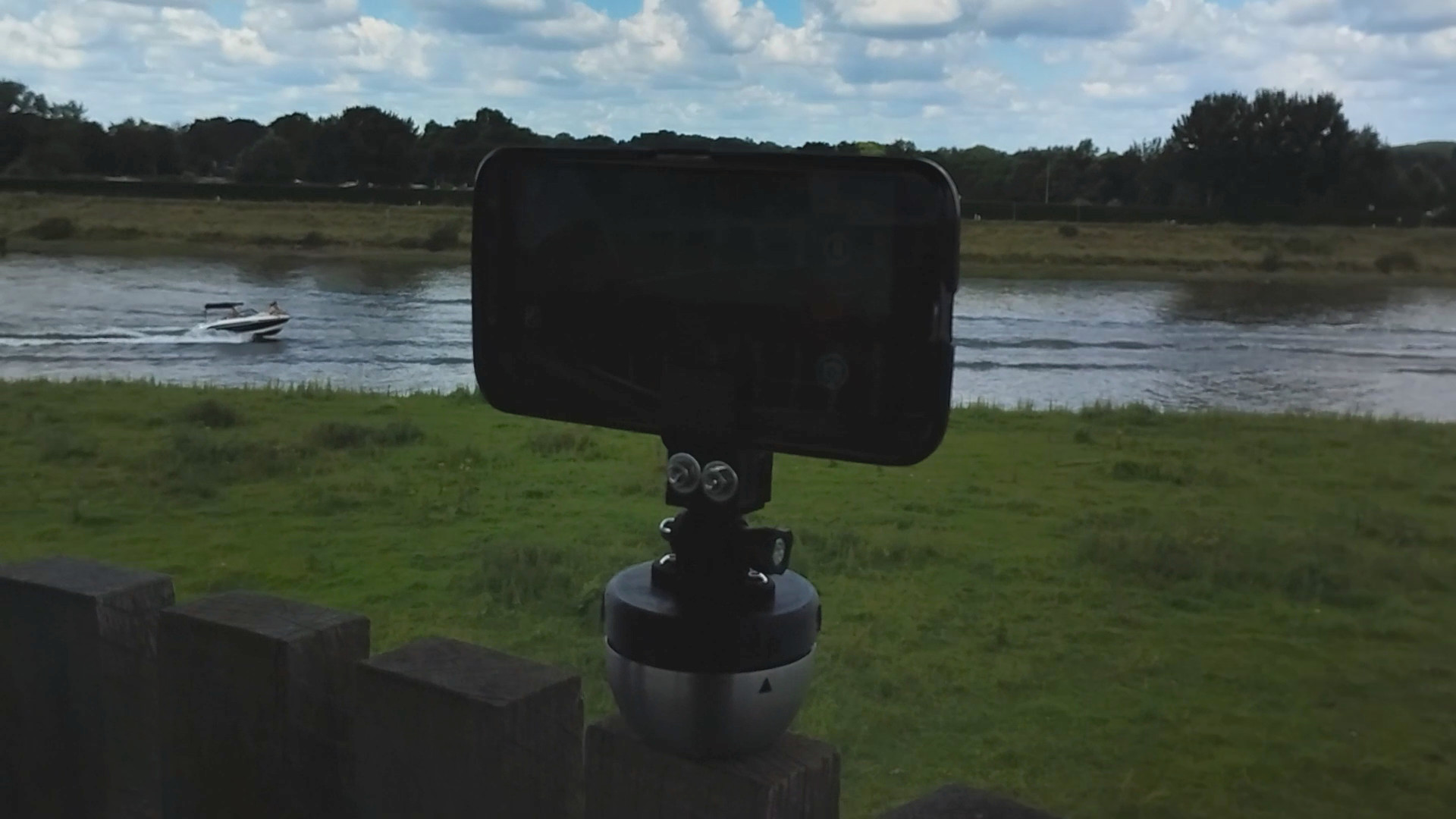 Egg timer hyperlapse turntable for mobile phone