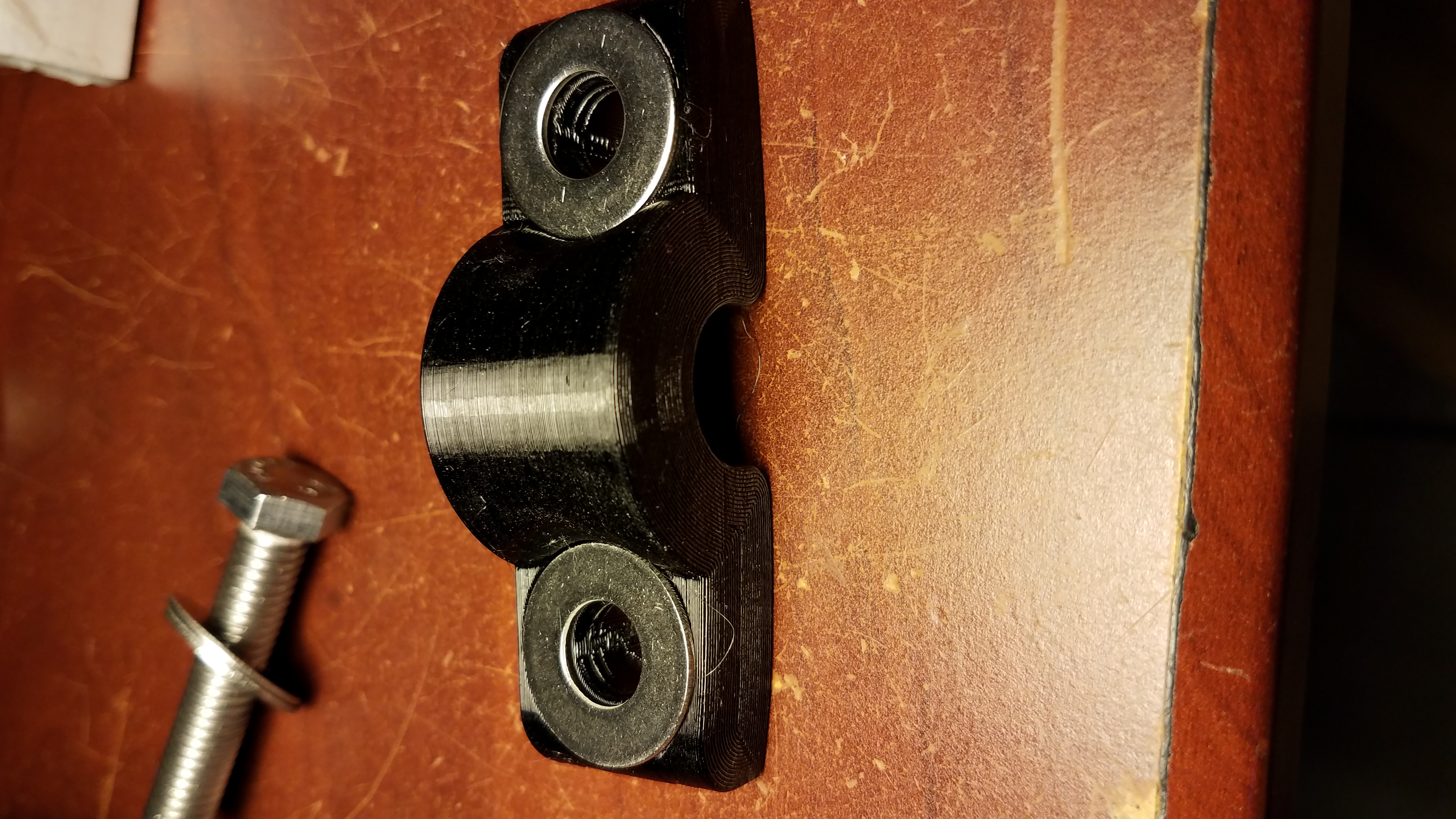 Hoverboard hub motor mount
