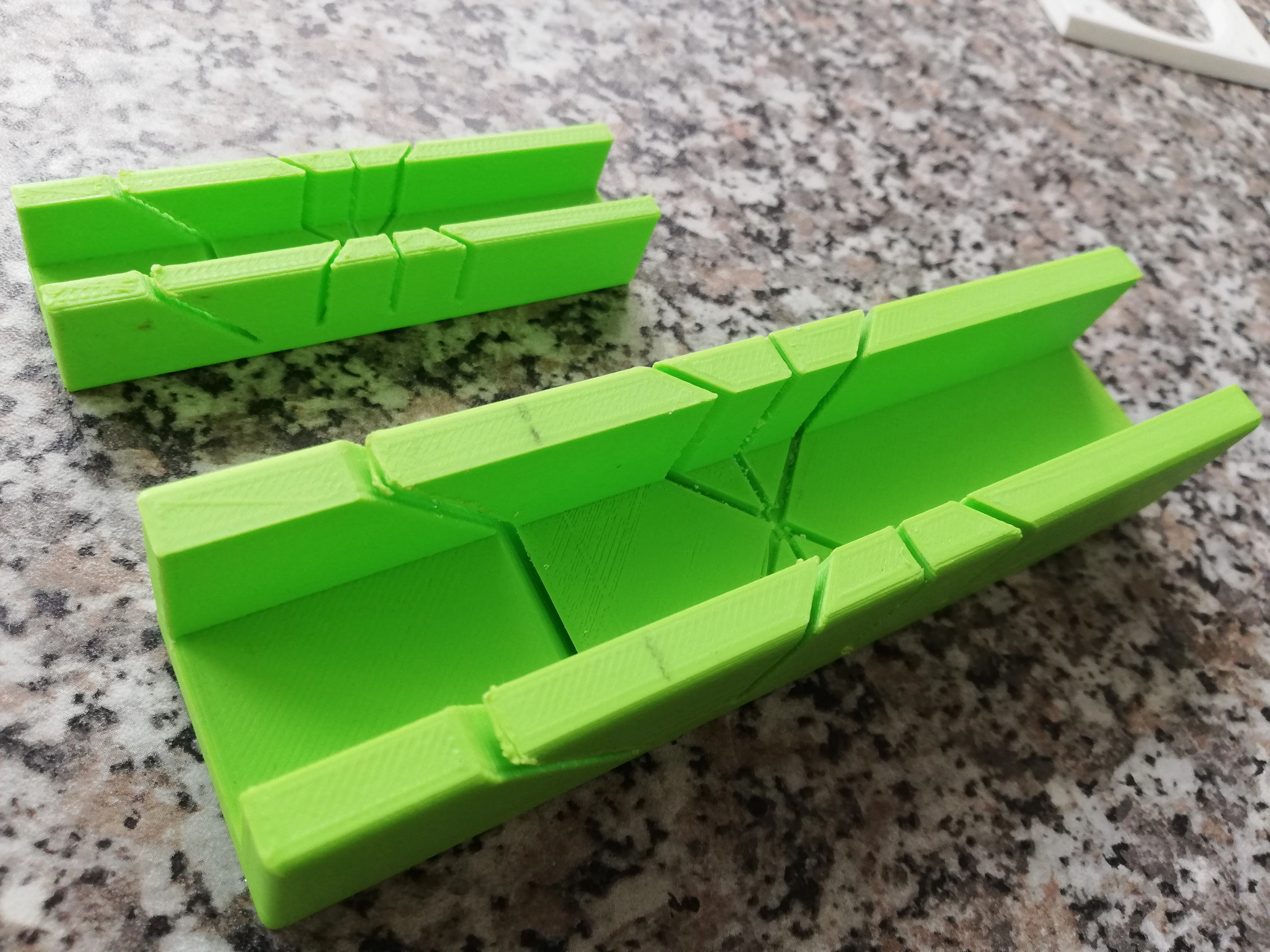 Guide de coupe 45°  Cutting guide