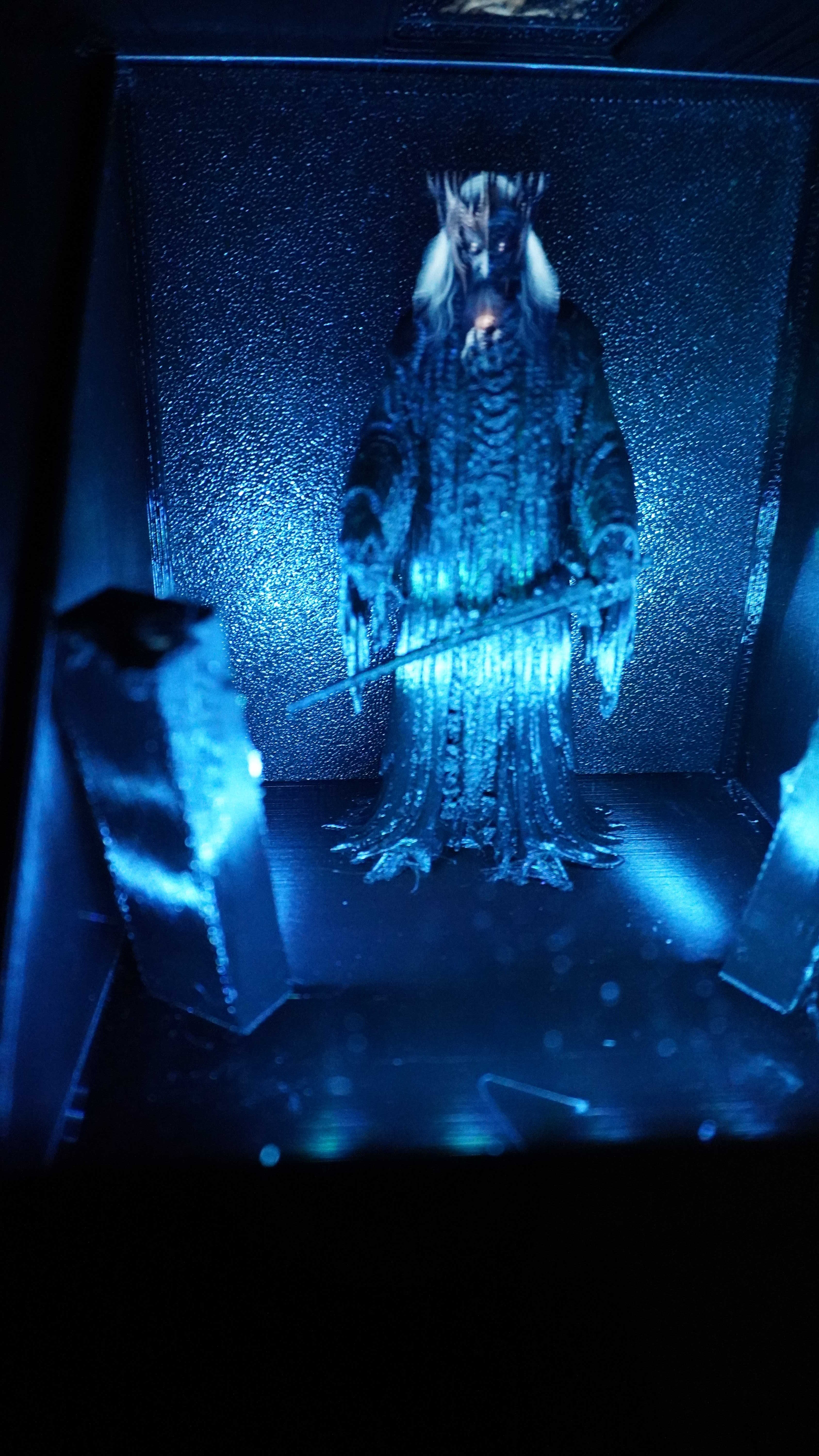 Pepper's Ghost Box Setup for Waveshare RP2350 AMOLED 1.64 Screeb