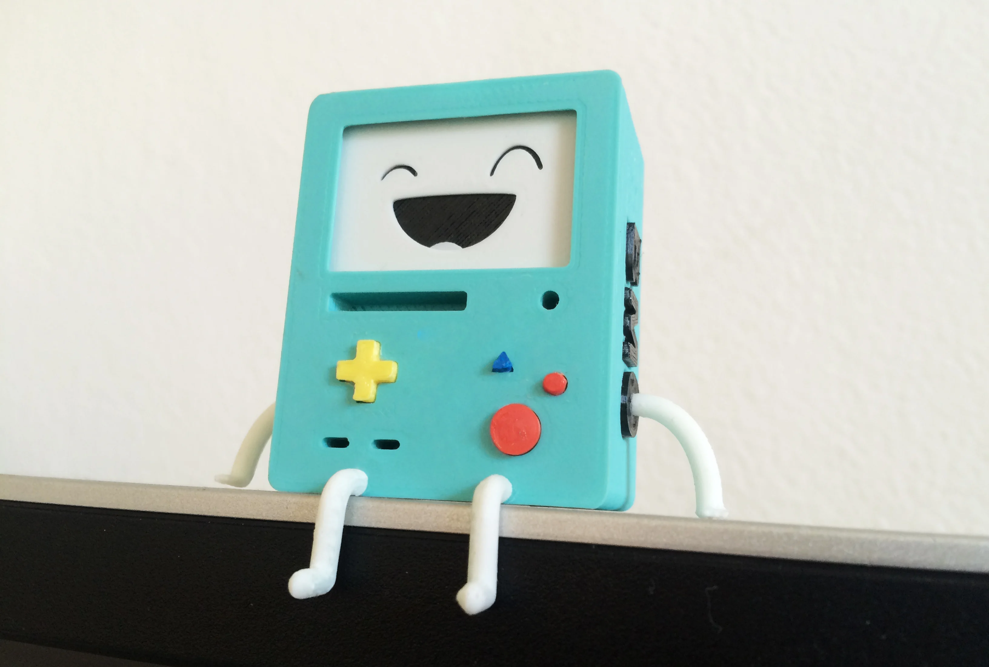 BMO - Sitting, with faces to change
