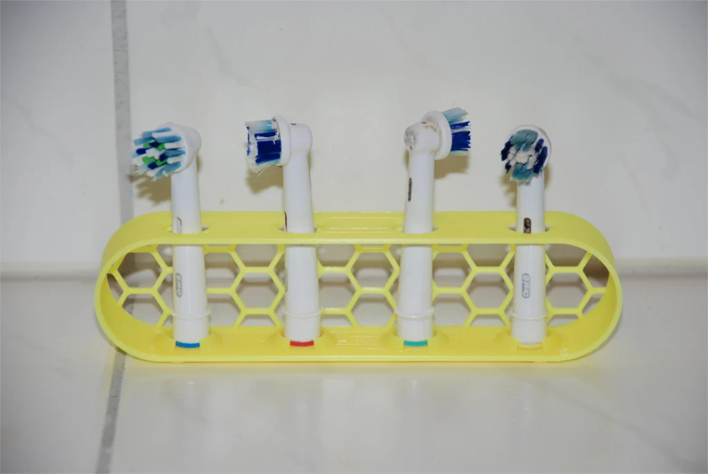 Customizable Oral-B Toothbrush Stand