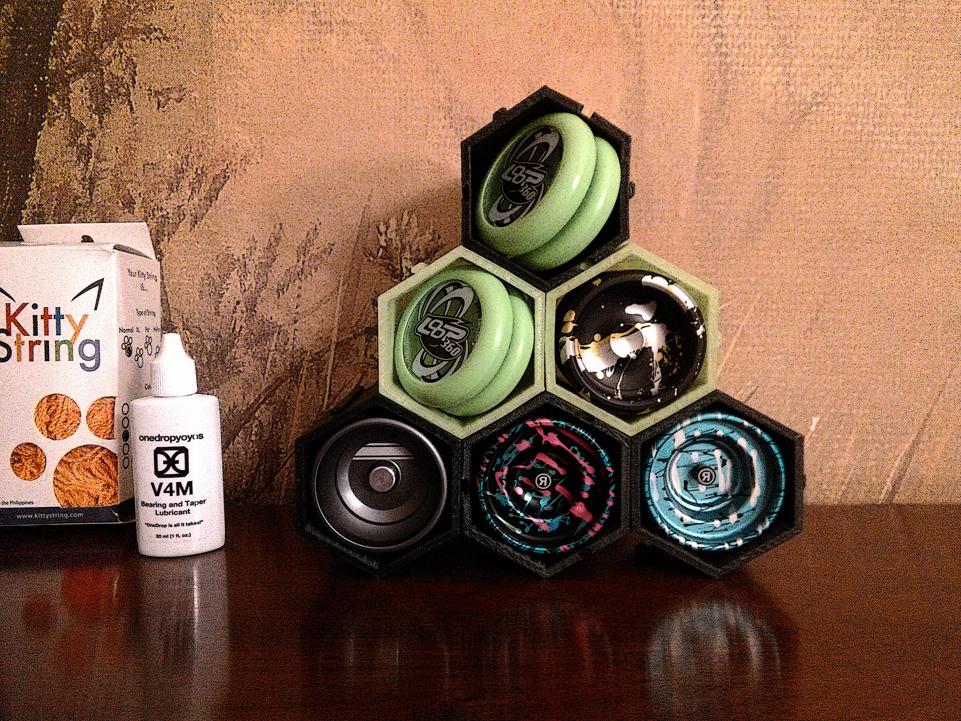 Yobox - Modular Hive shelf for yoyos or other small items