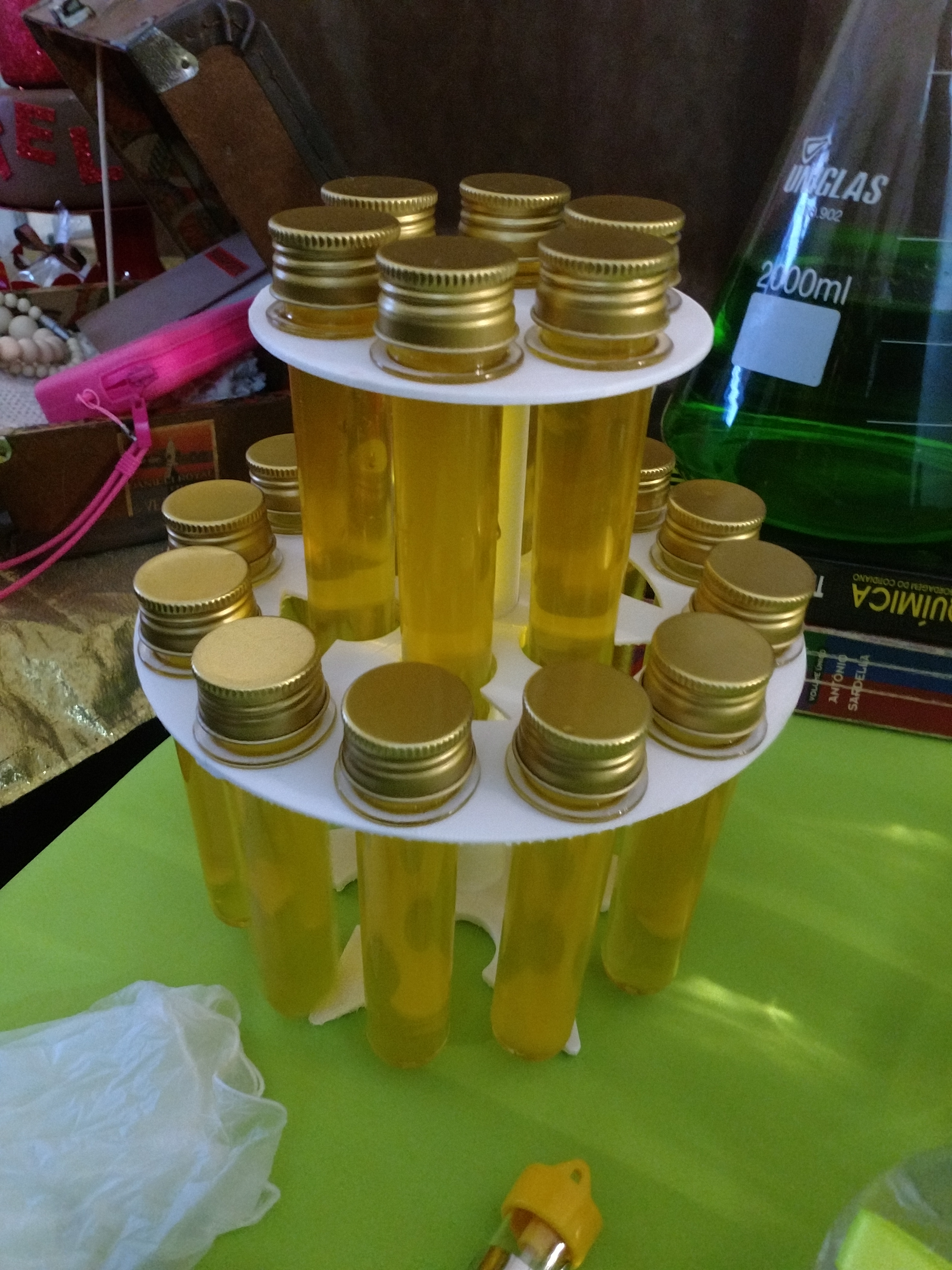 Gelatin beaker support