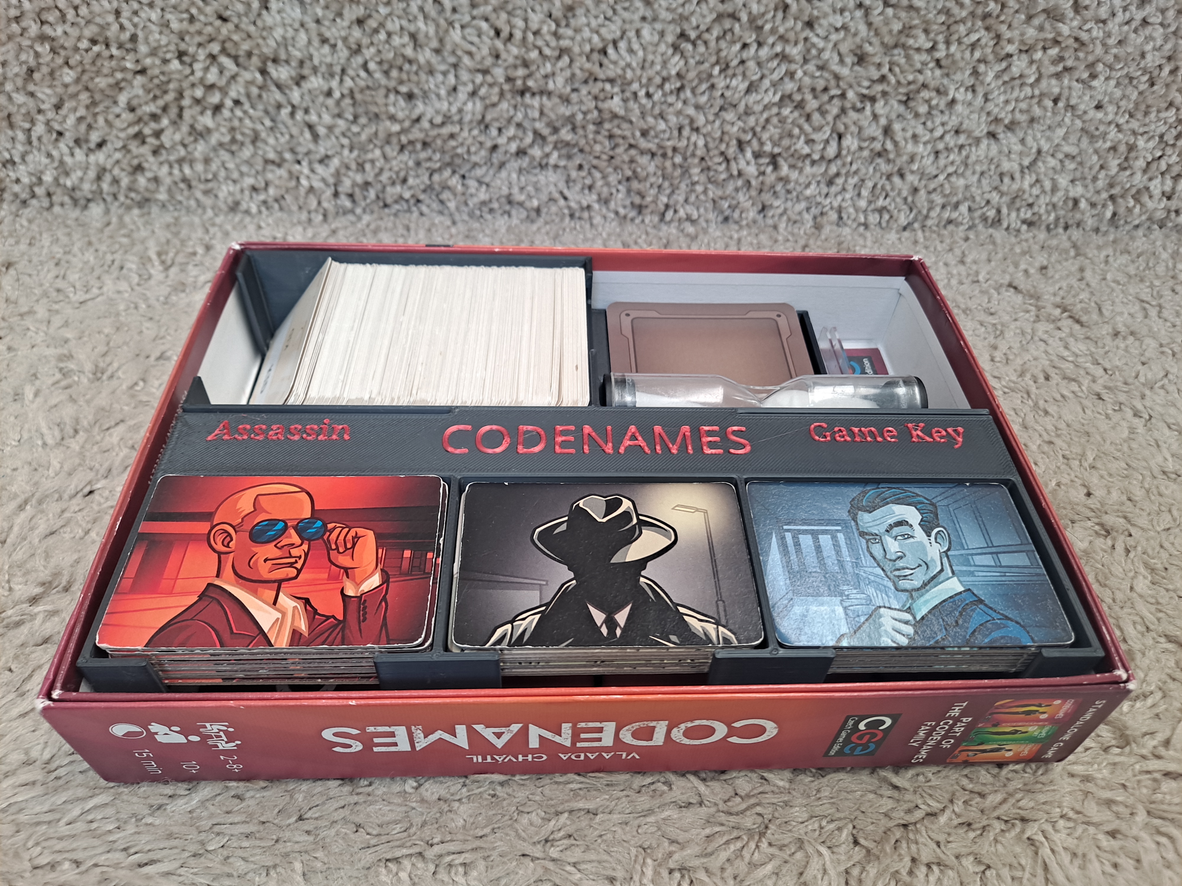CodeNames Perfect Fit! Play from the box!