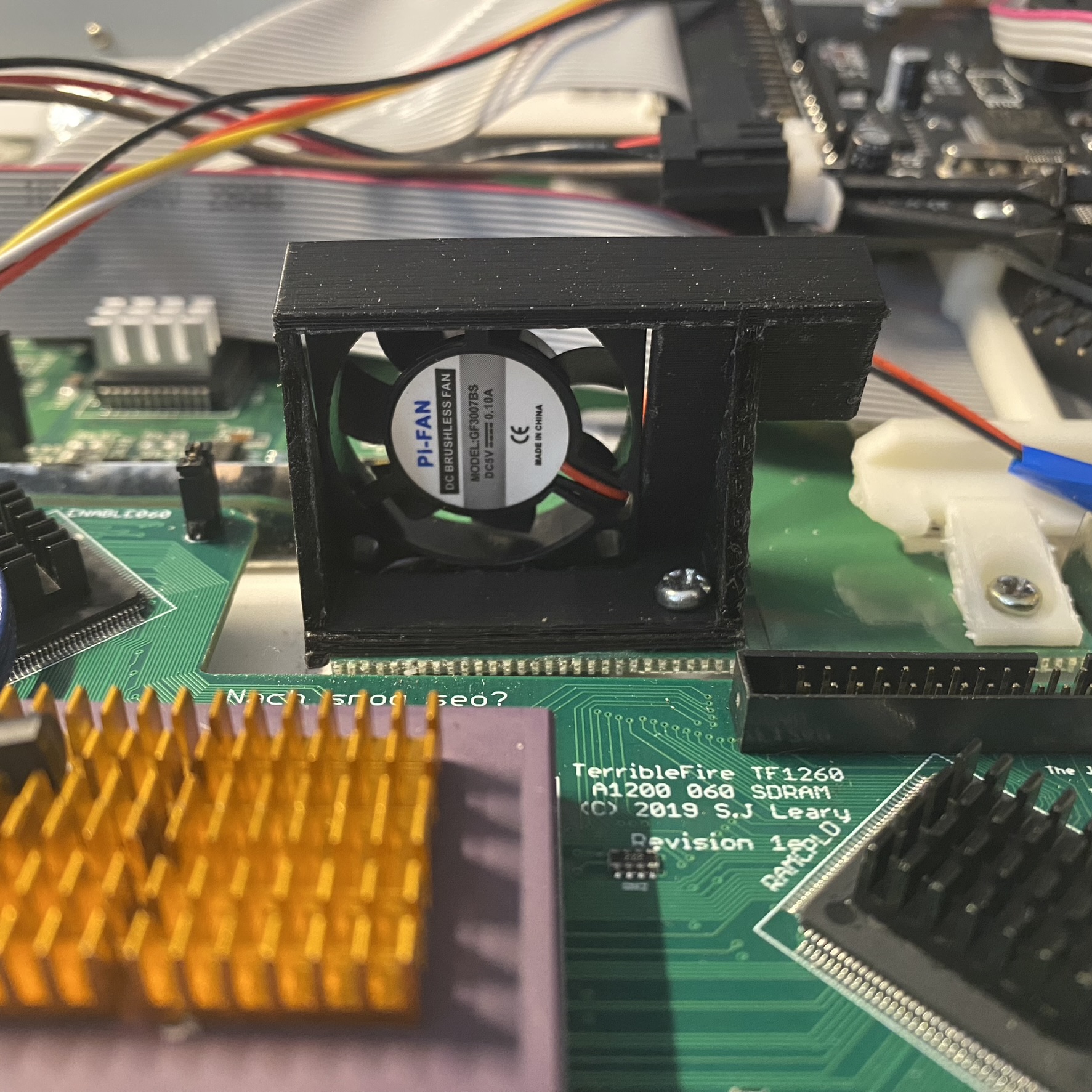 Amiga 1200 Keyboard-Fan-Mount