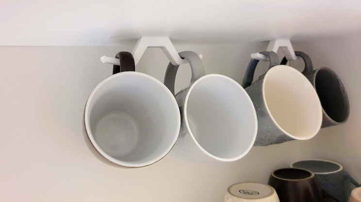 Double hook for cups or mugs