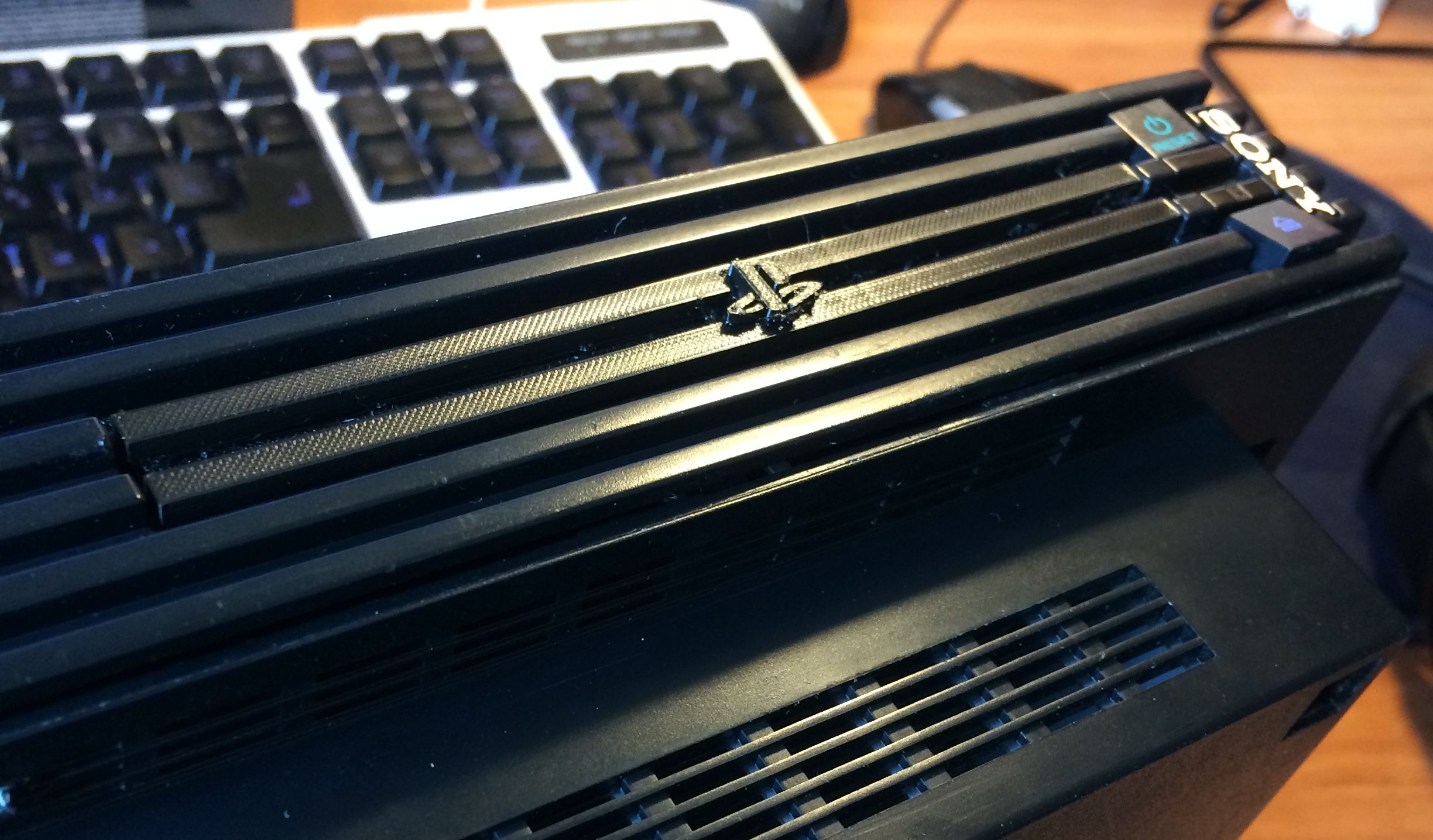 PlayStation 2 Fat 5000X - Front panel