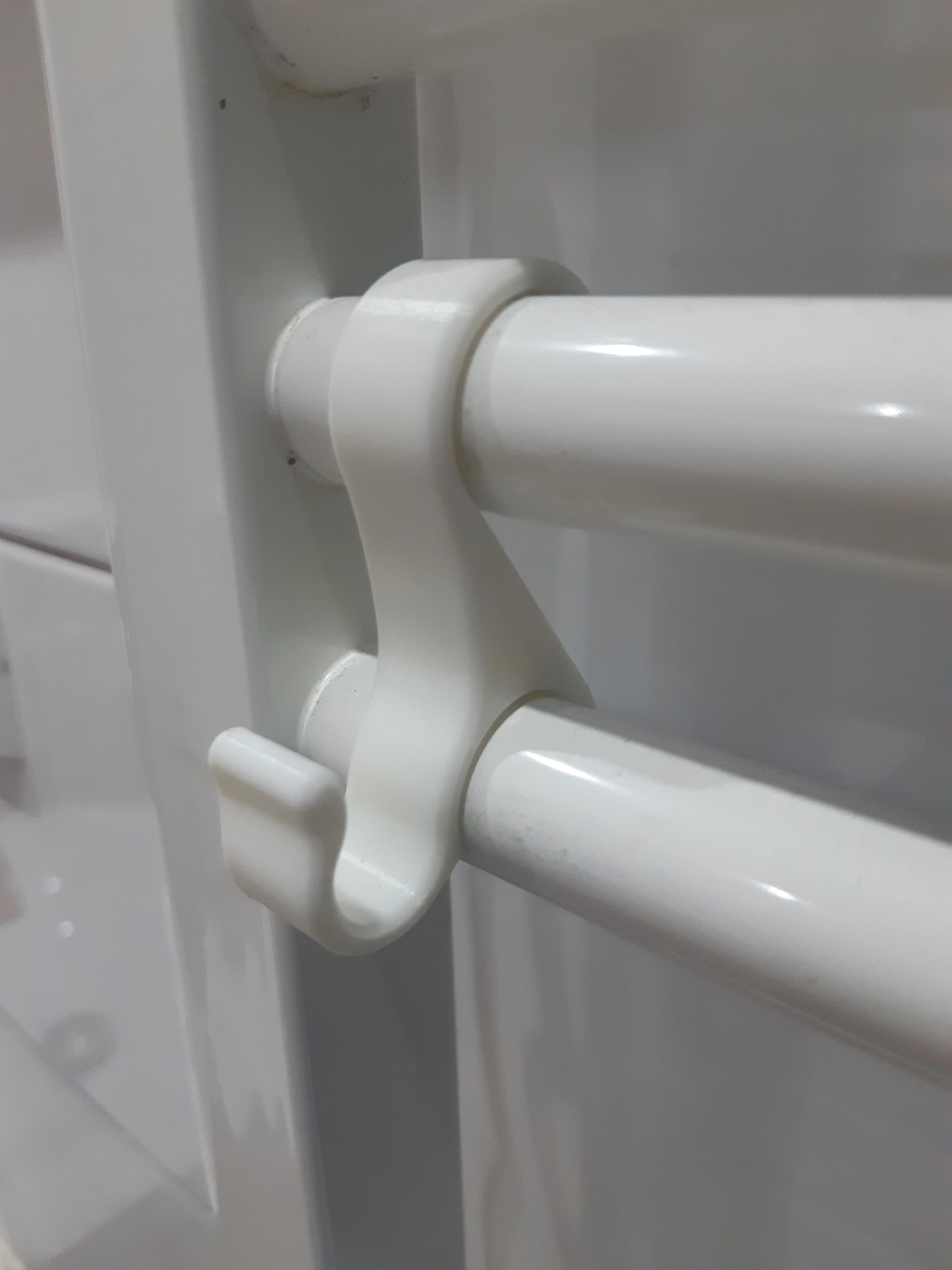 bathroom radiator hook