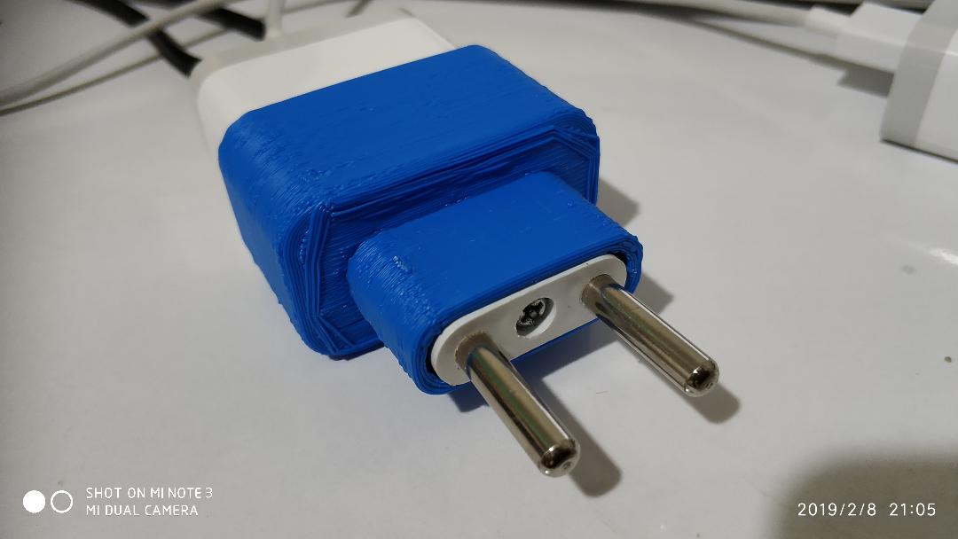 US USA to EU Europe Travel AC Power Socket Plug Adapter Adapter Converter