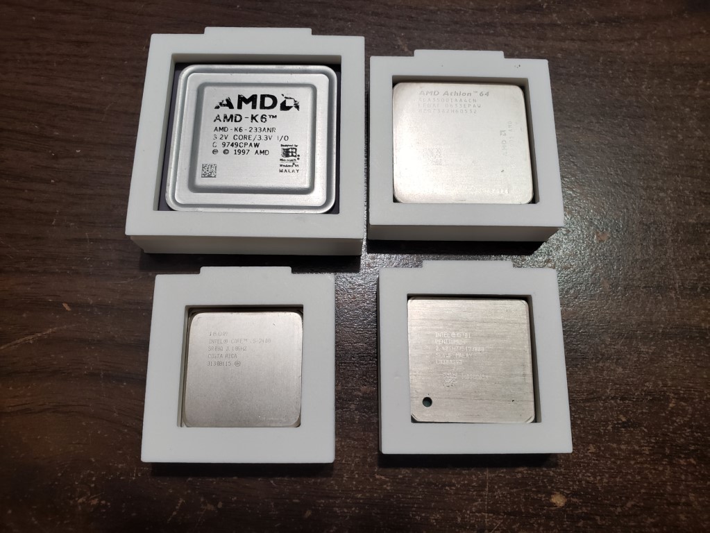 CPU display cases gen. 2