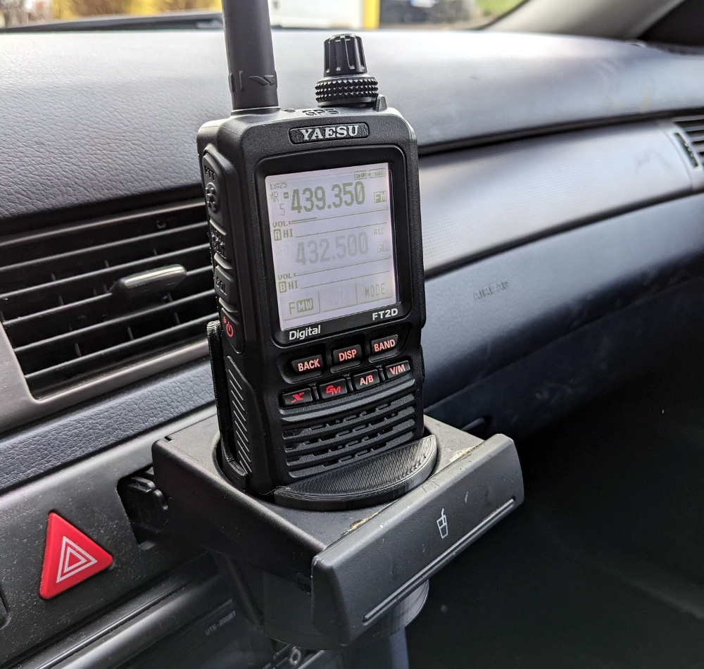 Yaesu FT-2D Cup-Holder Mounting for VAG Vehicles (Audi, VW, Seat, Skoda)