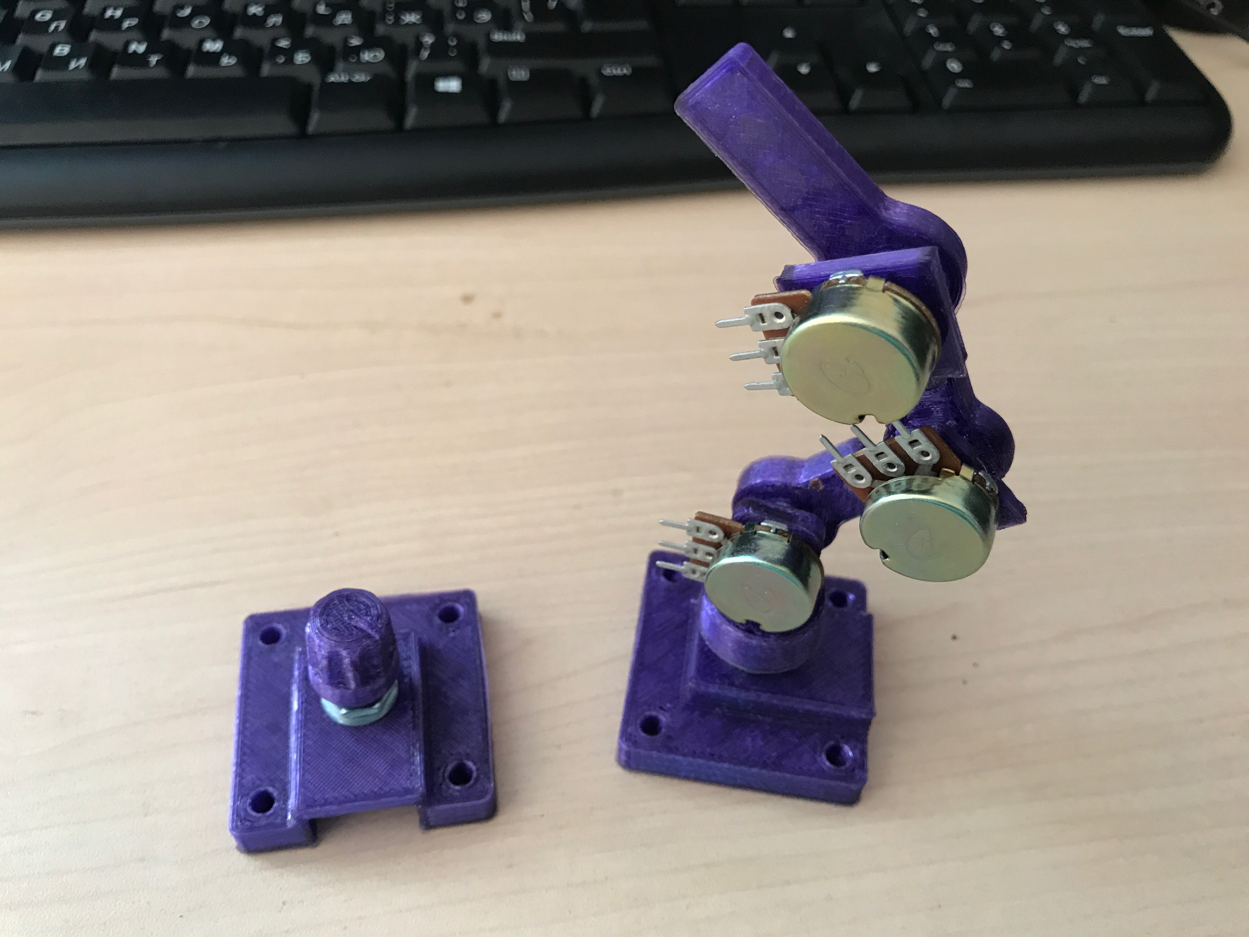 Joystick for robotic arm (potentiometer)