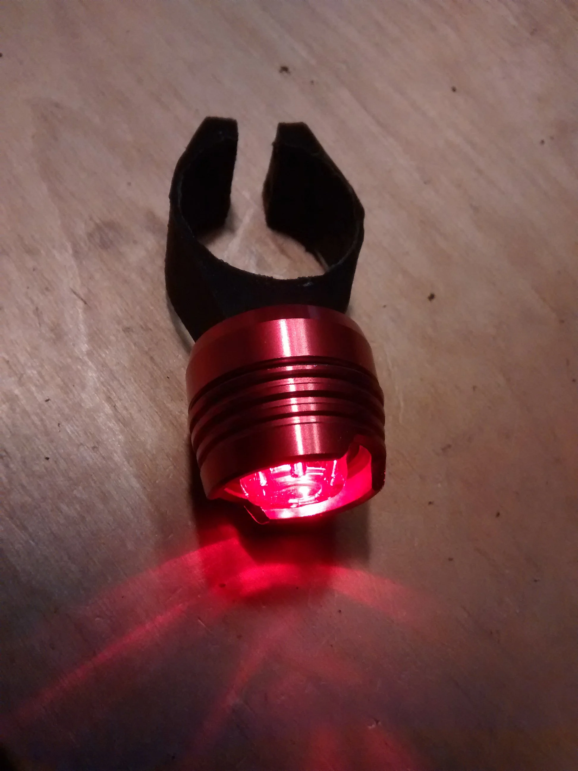 Customizeable bike light mount (rear)