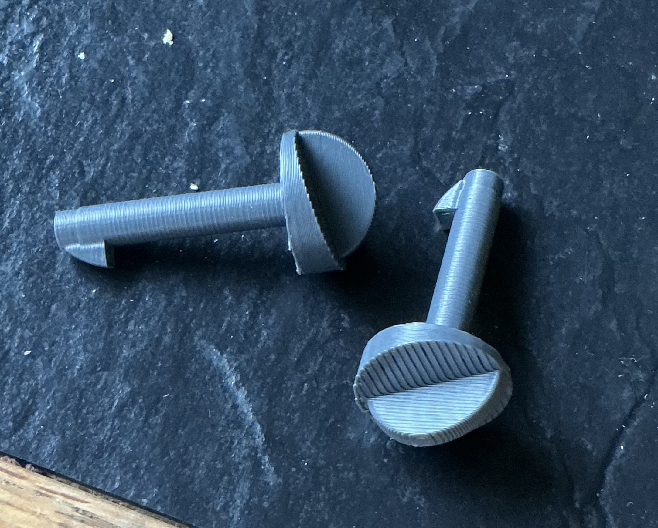 FMS Ranger Wing Bolt Plate-1220