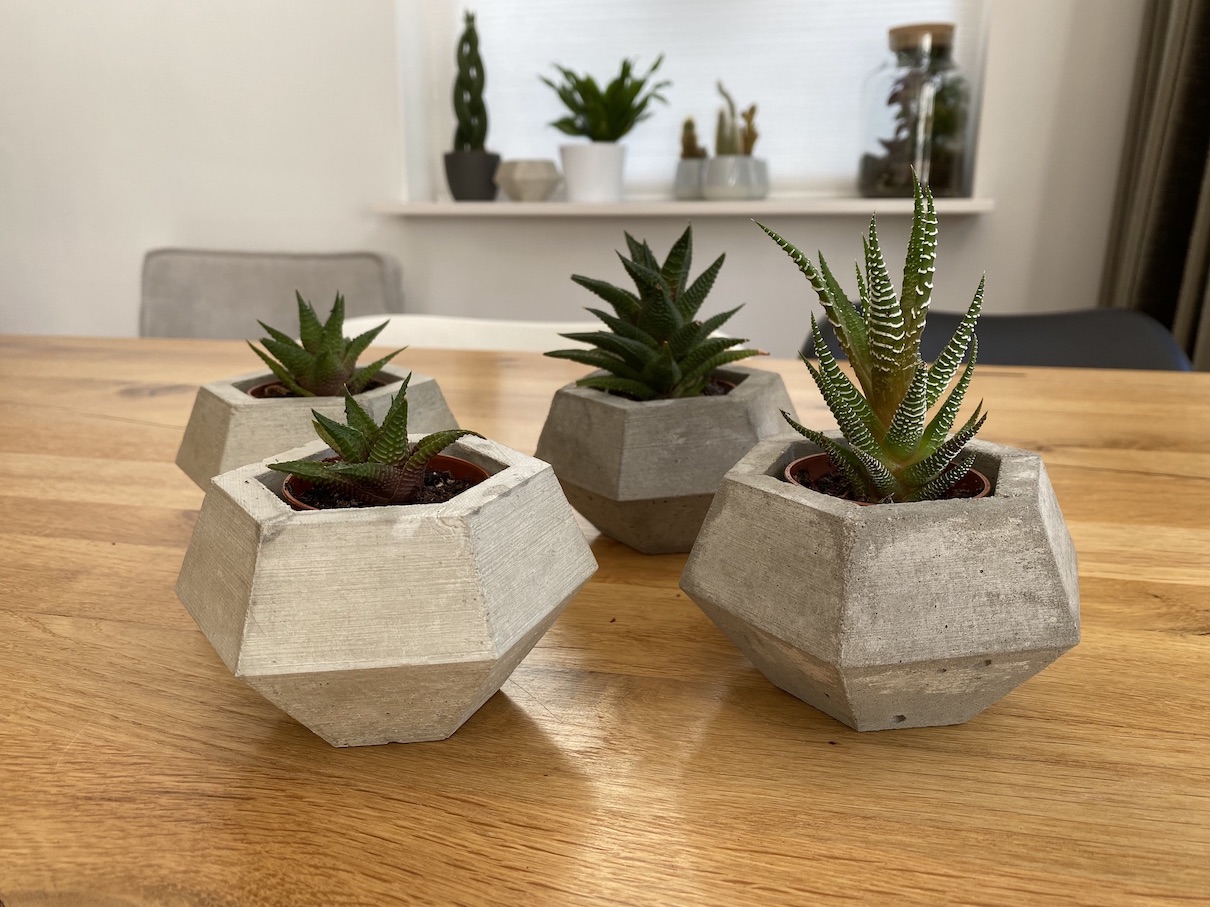Concrete mold for planter - plant pot