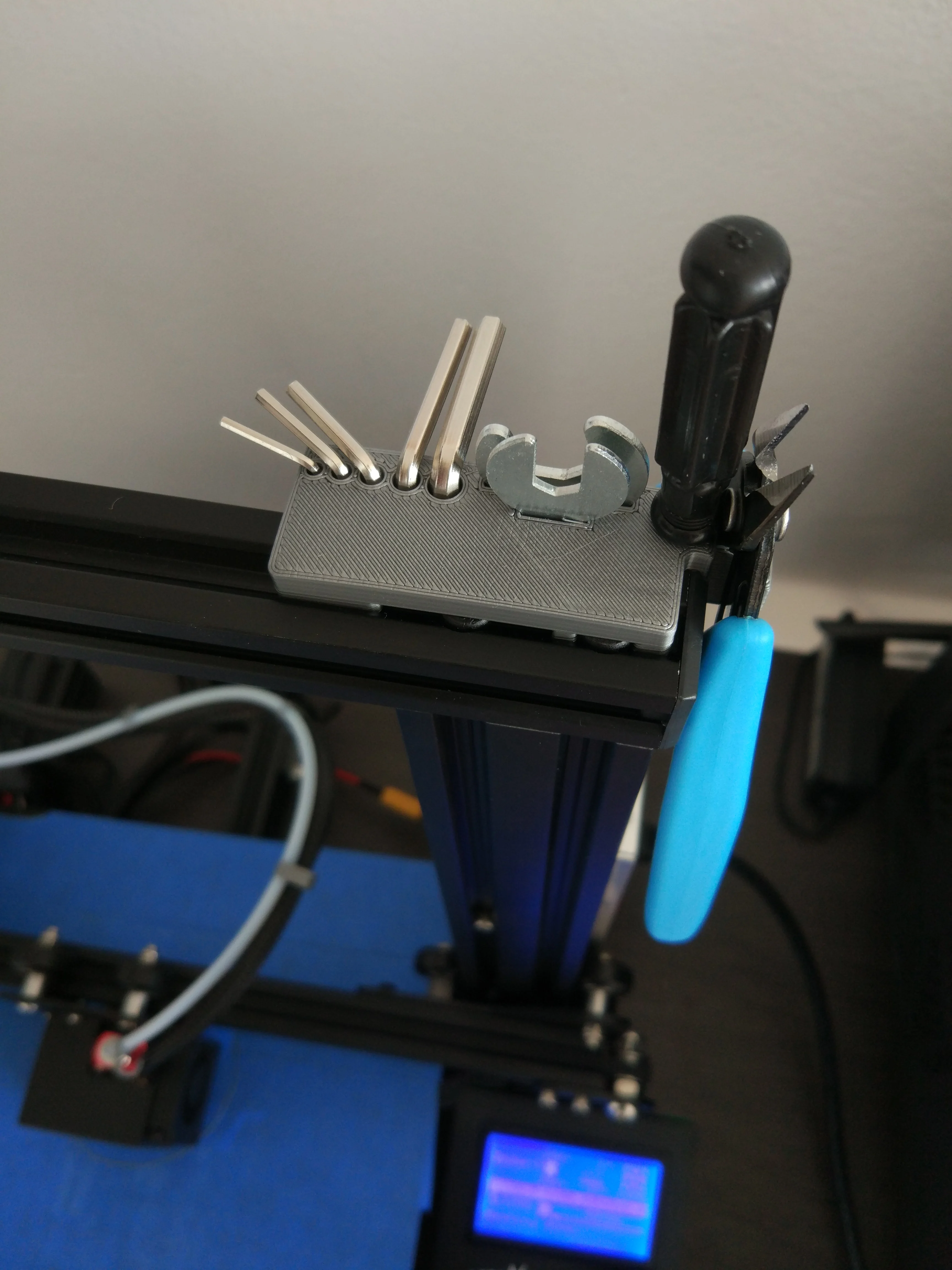 Ender 3 / CR-10 Tool Holder