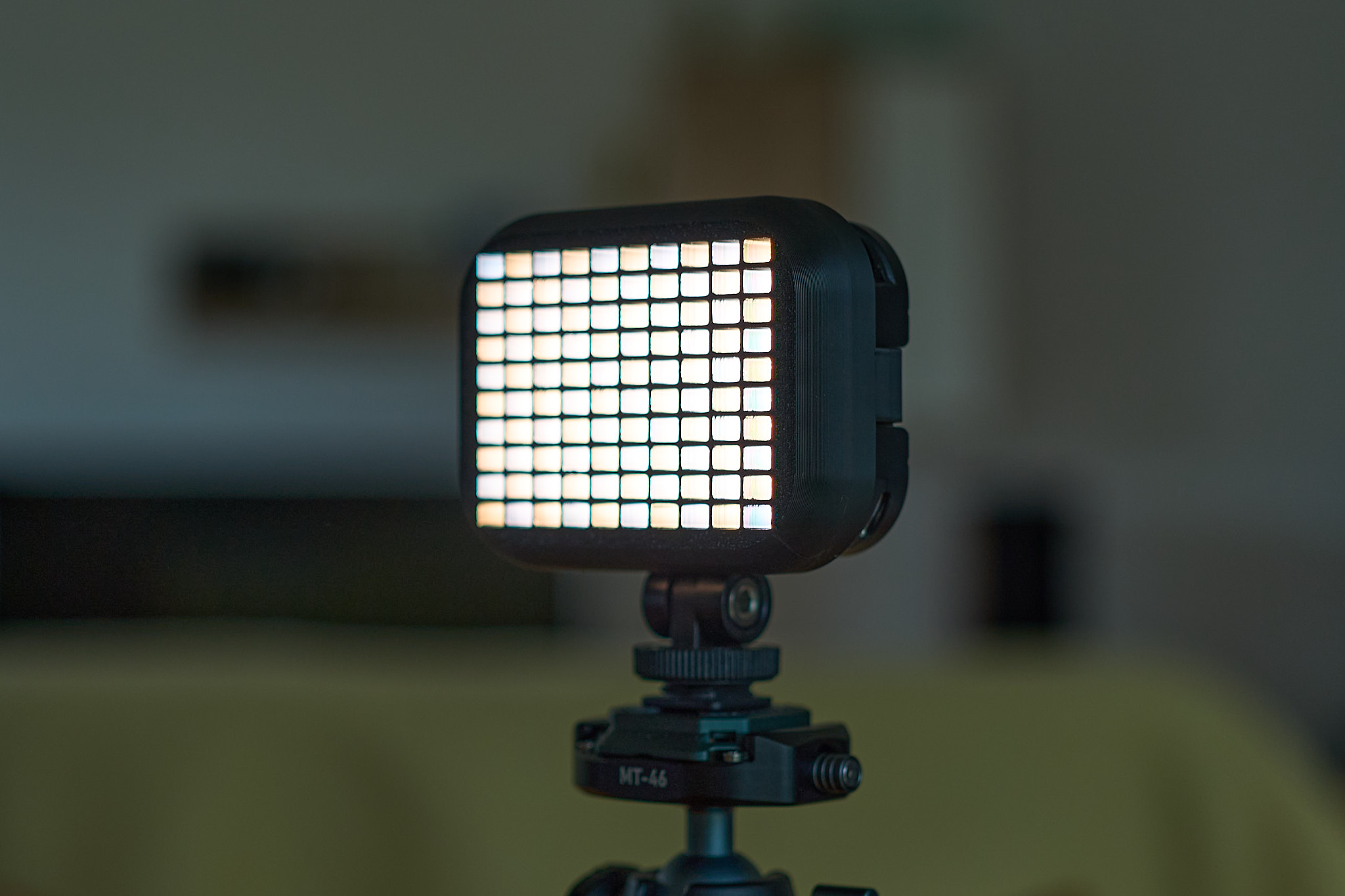 Ulanzi Vijim VL100C Grid