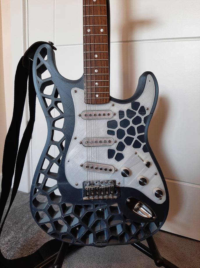 Strat Type Guitar Scratchplate - Voronoi Remix