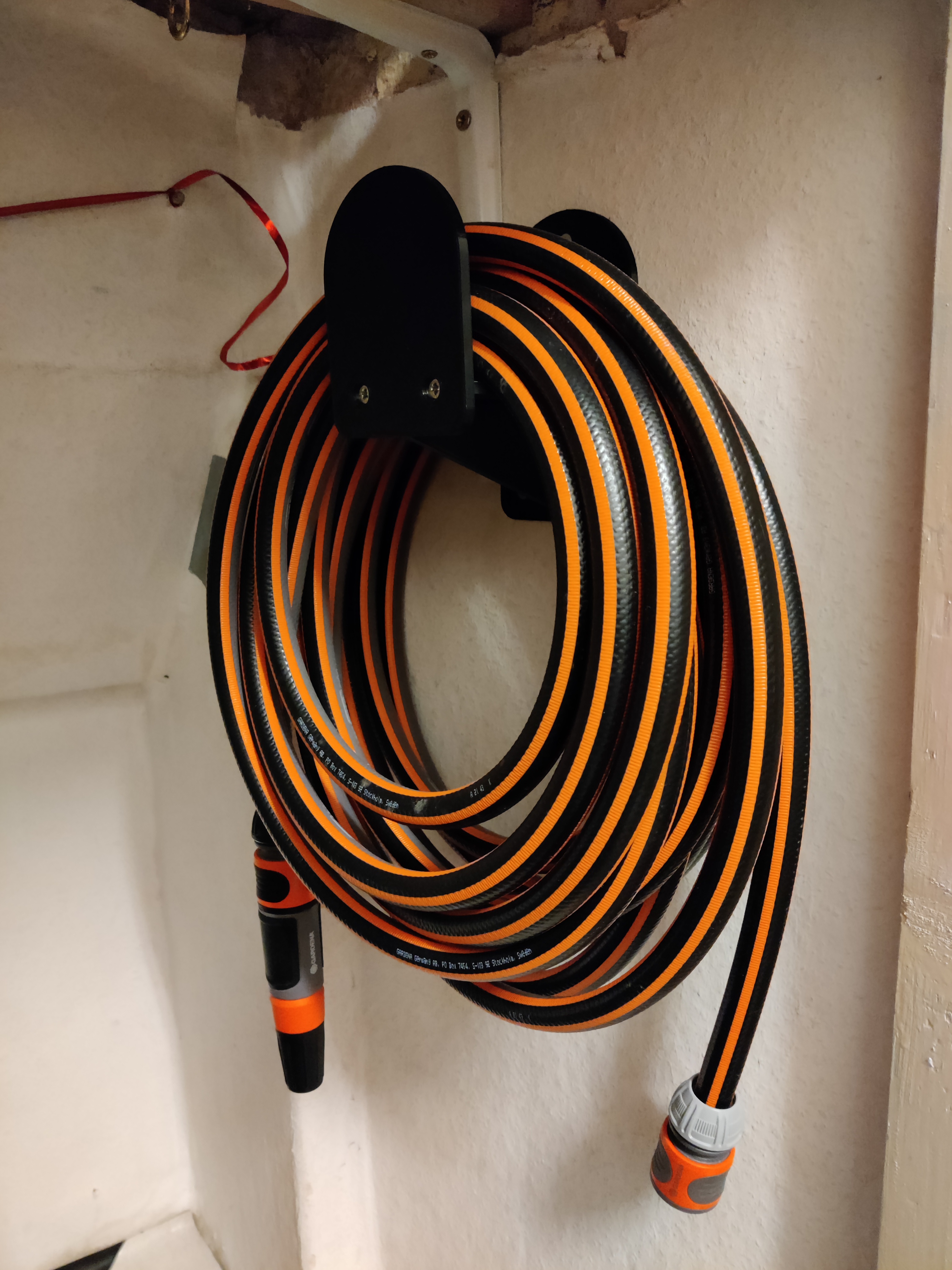 Schlauchhalter hose support