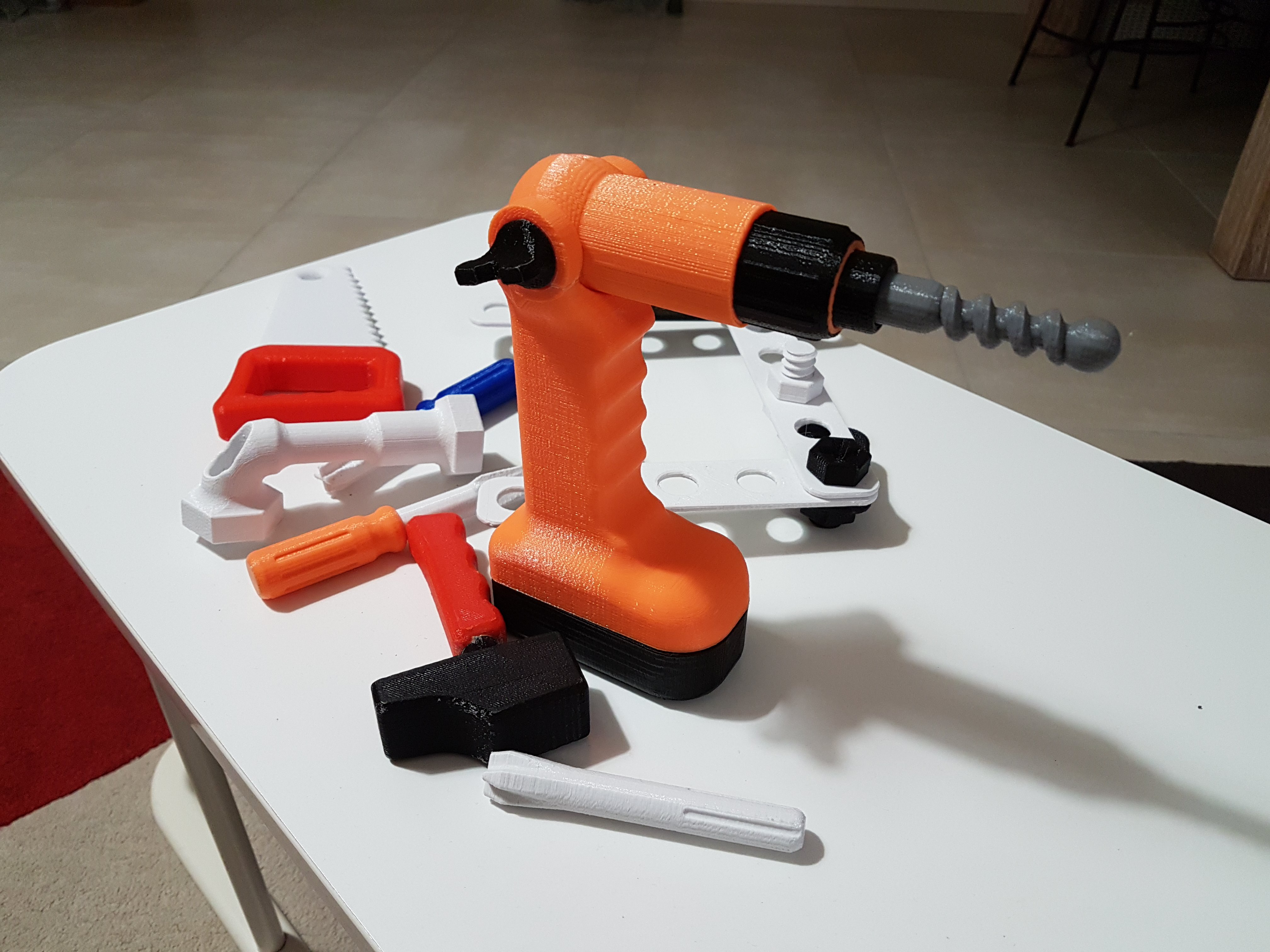 toy tool : Cordless screwdriver / drill