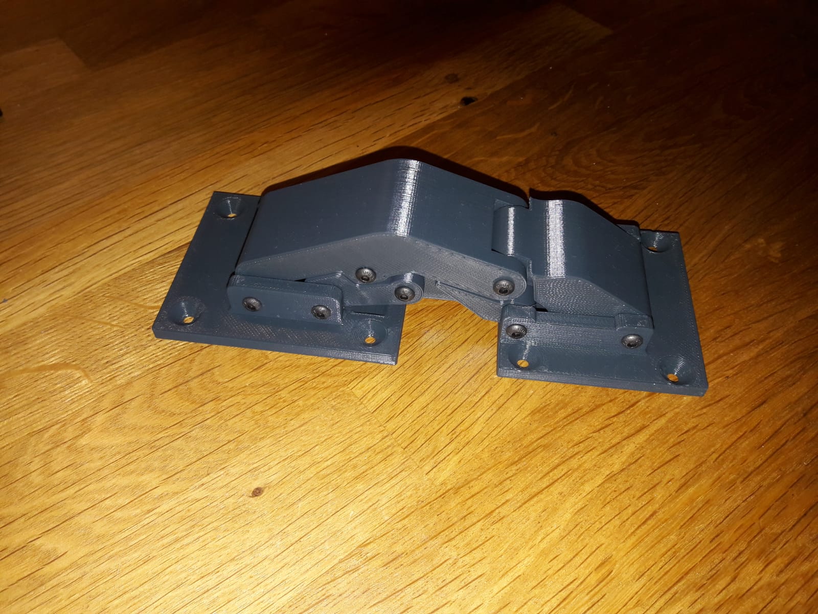 90° Hinge