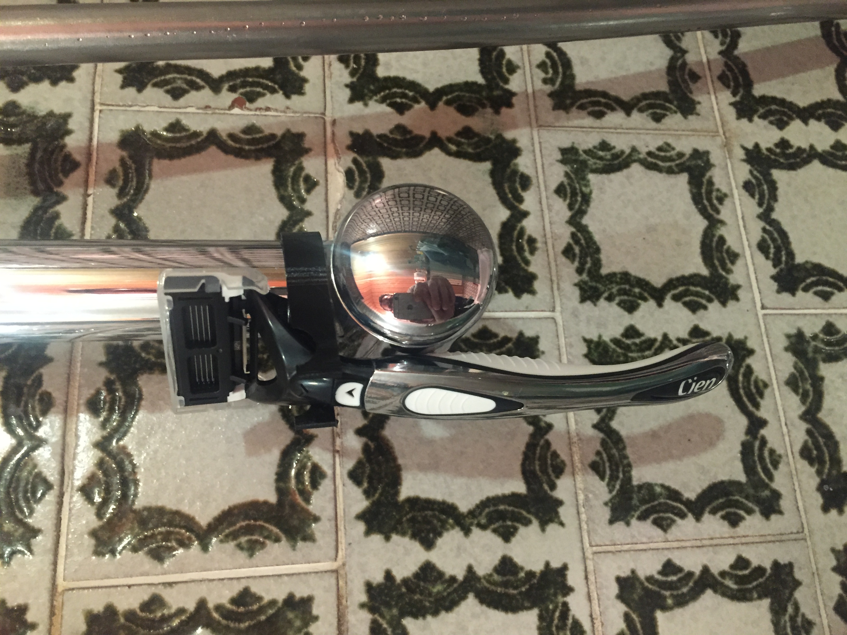 Razor Clip