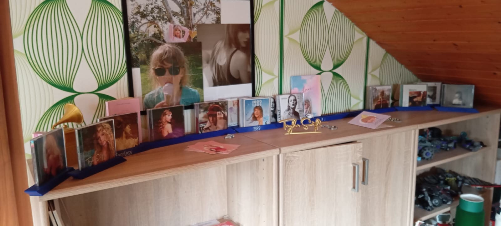 Taylor Swift CD stands for all albums + Sabrina Carpenter's short n' sweet & Nonsense