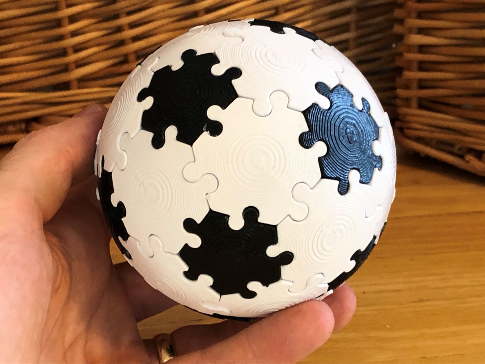 Snap Ball (Truncated Icosahedron)