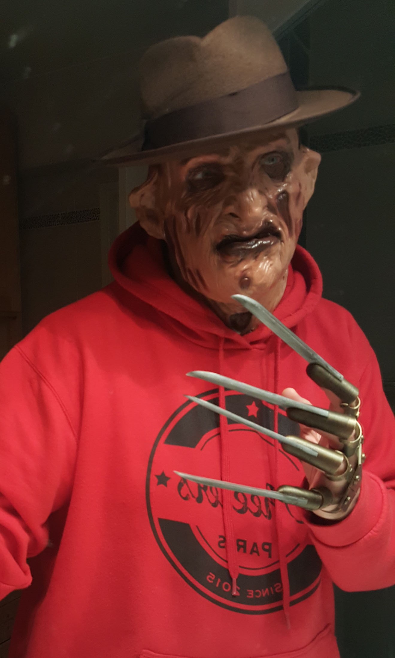 Freddy Krueger's glove (easy to print for Halloween)
