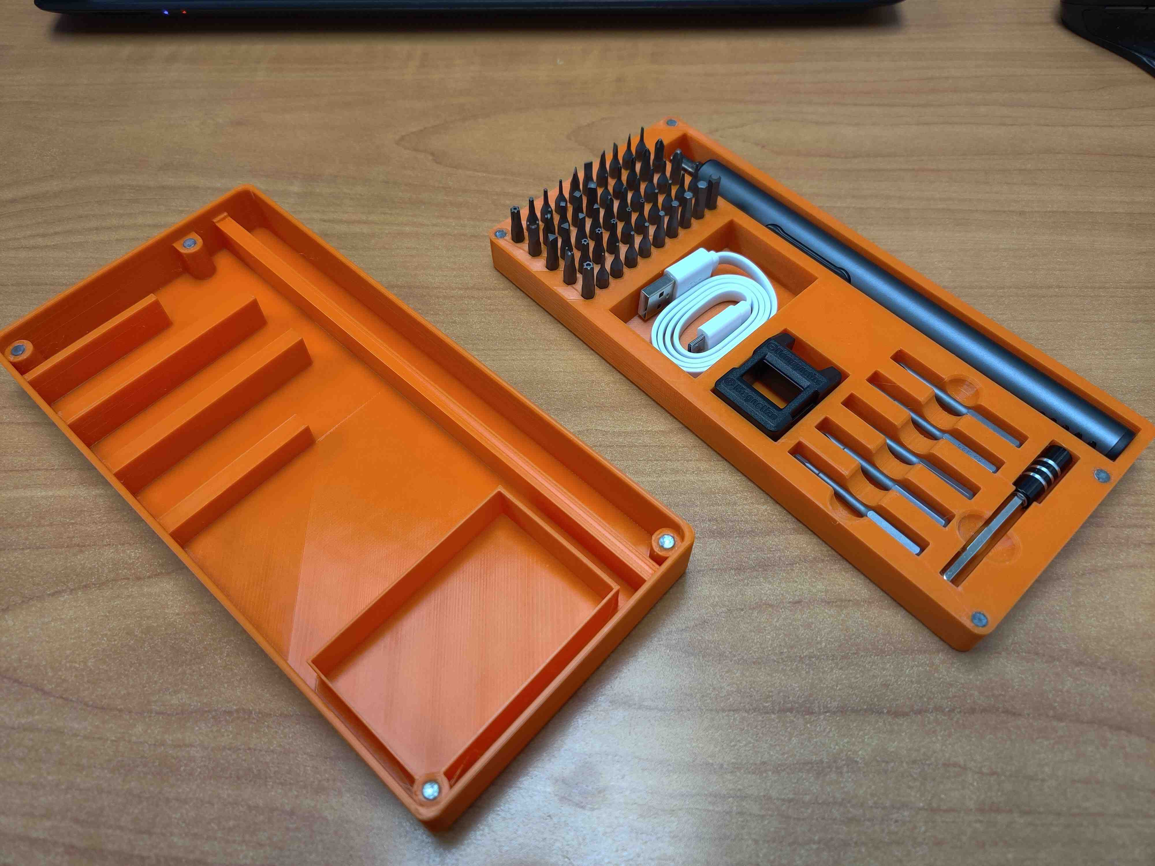 Generic Electric Srewdriver Case (With Magnets!)