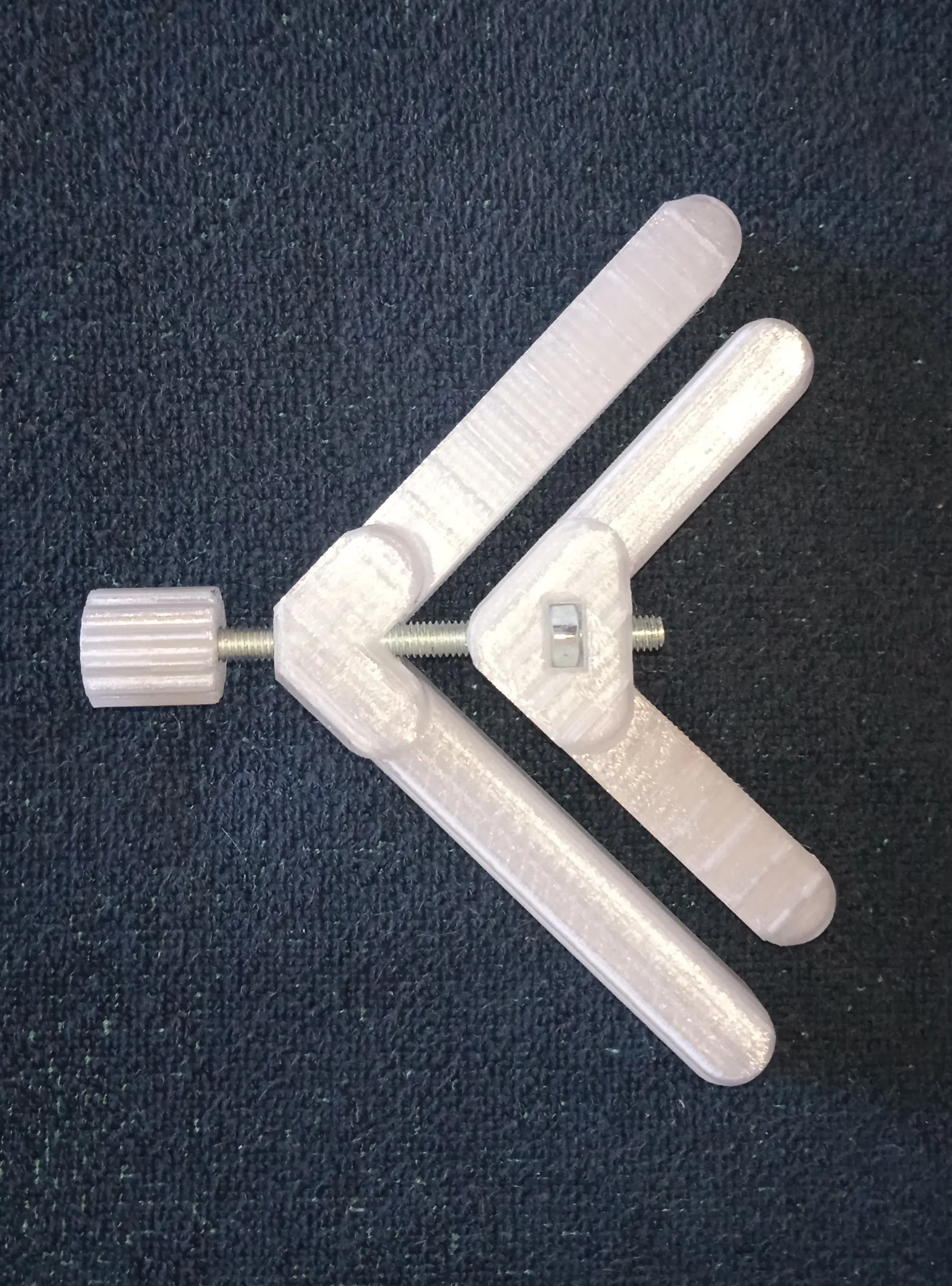 Parametric angle clamp
