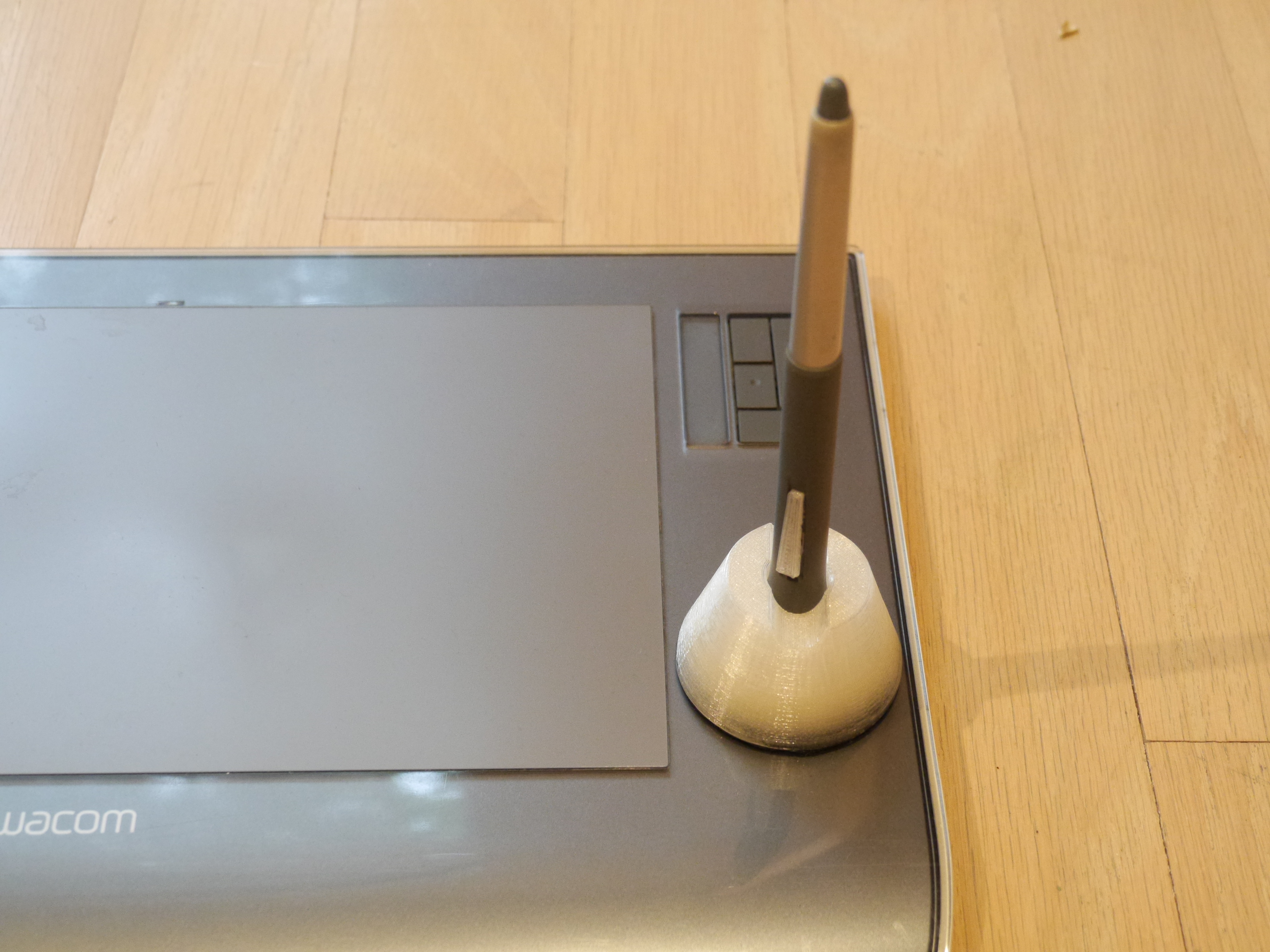 Wacom Intuos3 pen holder