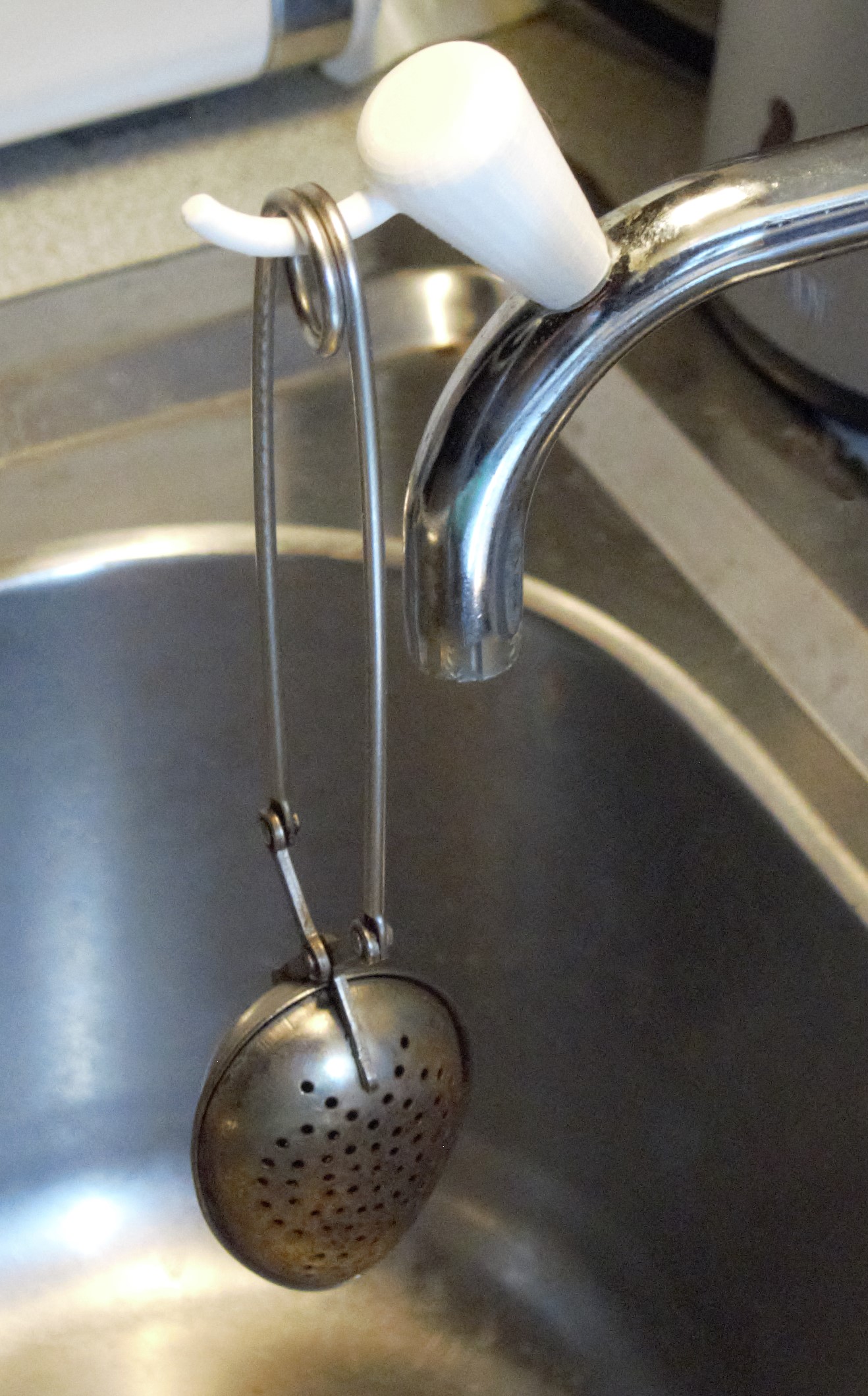 handle with hook for curved sink faucets