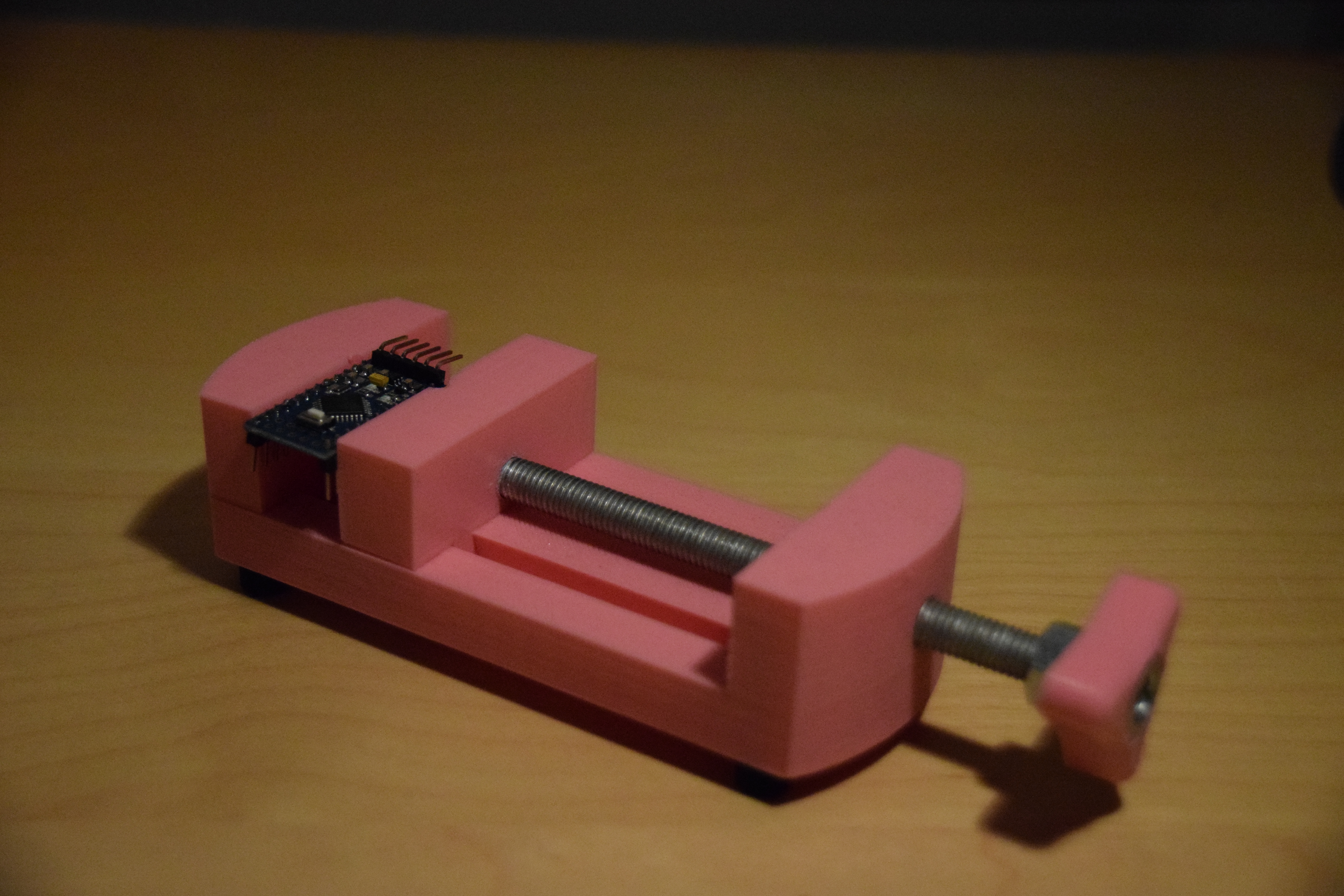 Small Vise V1