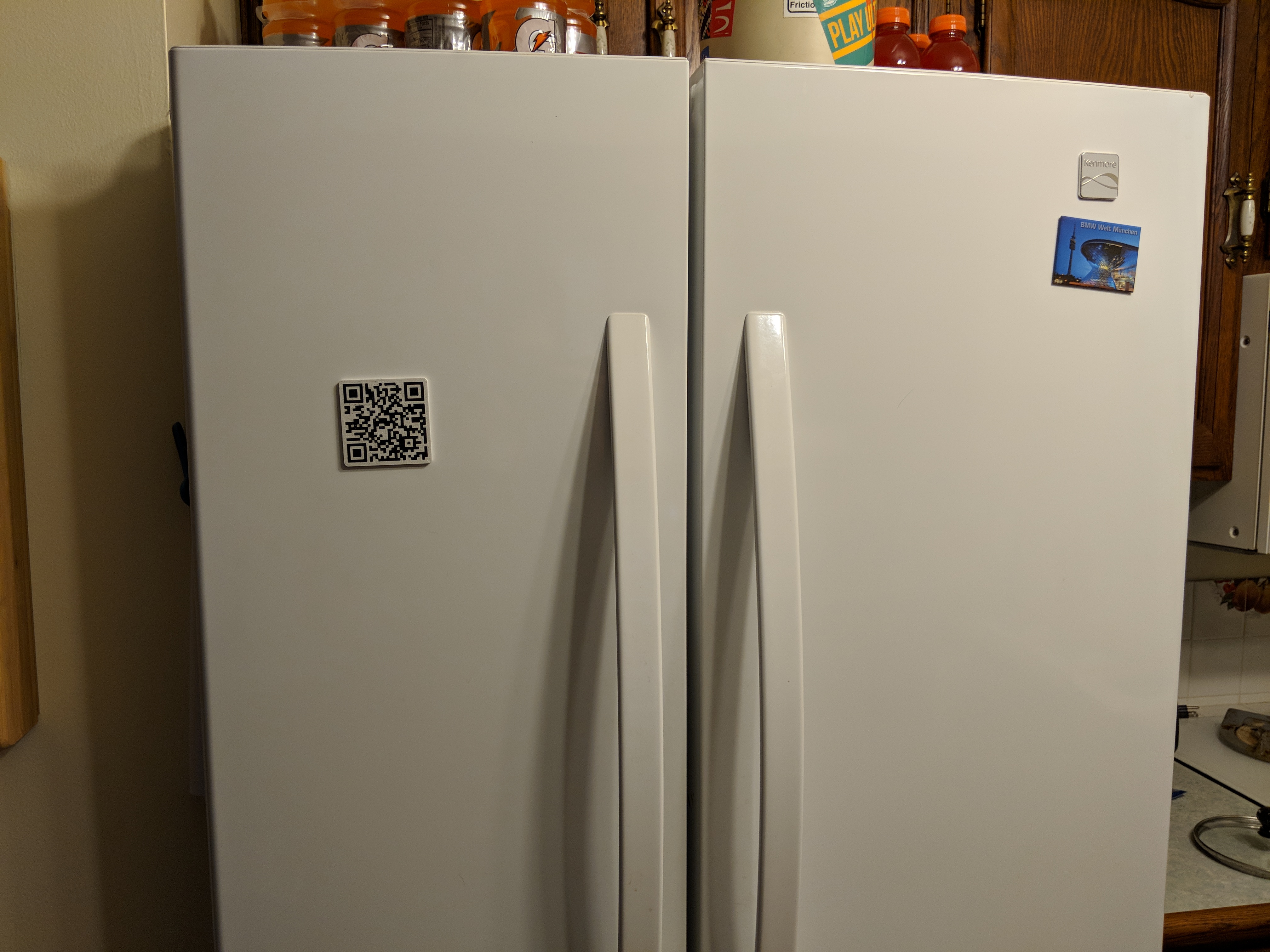 QR Code magnet - use for guest wifi access - parametric / openscad