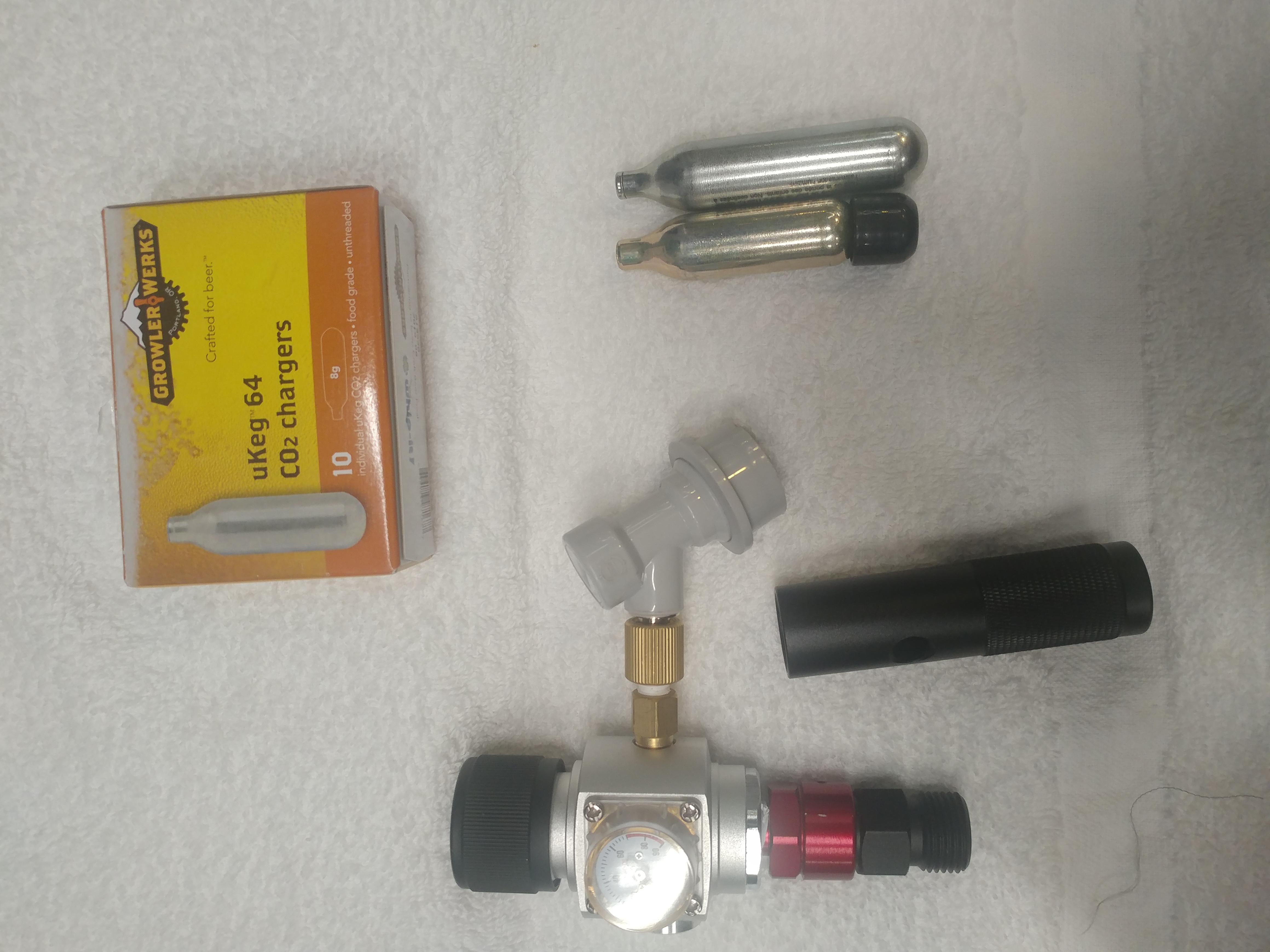 Mini regulator CO2 spacier(converter) 12 gram to 8 gram cartridges