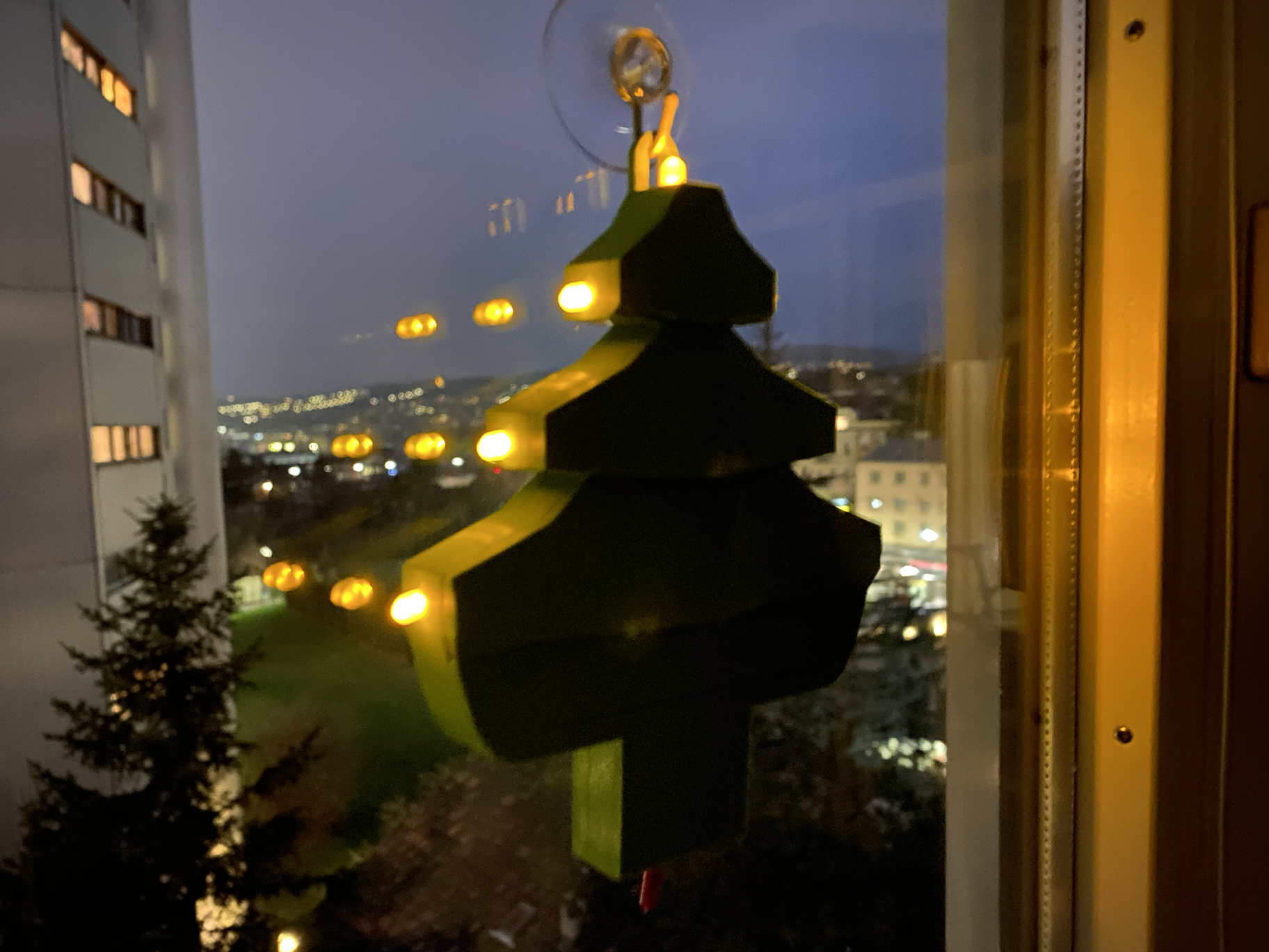 Led Xmastree Window Hanging
