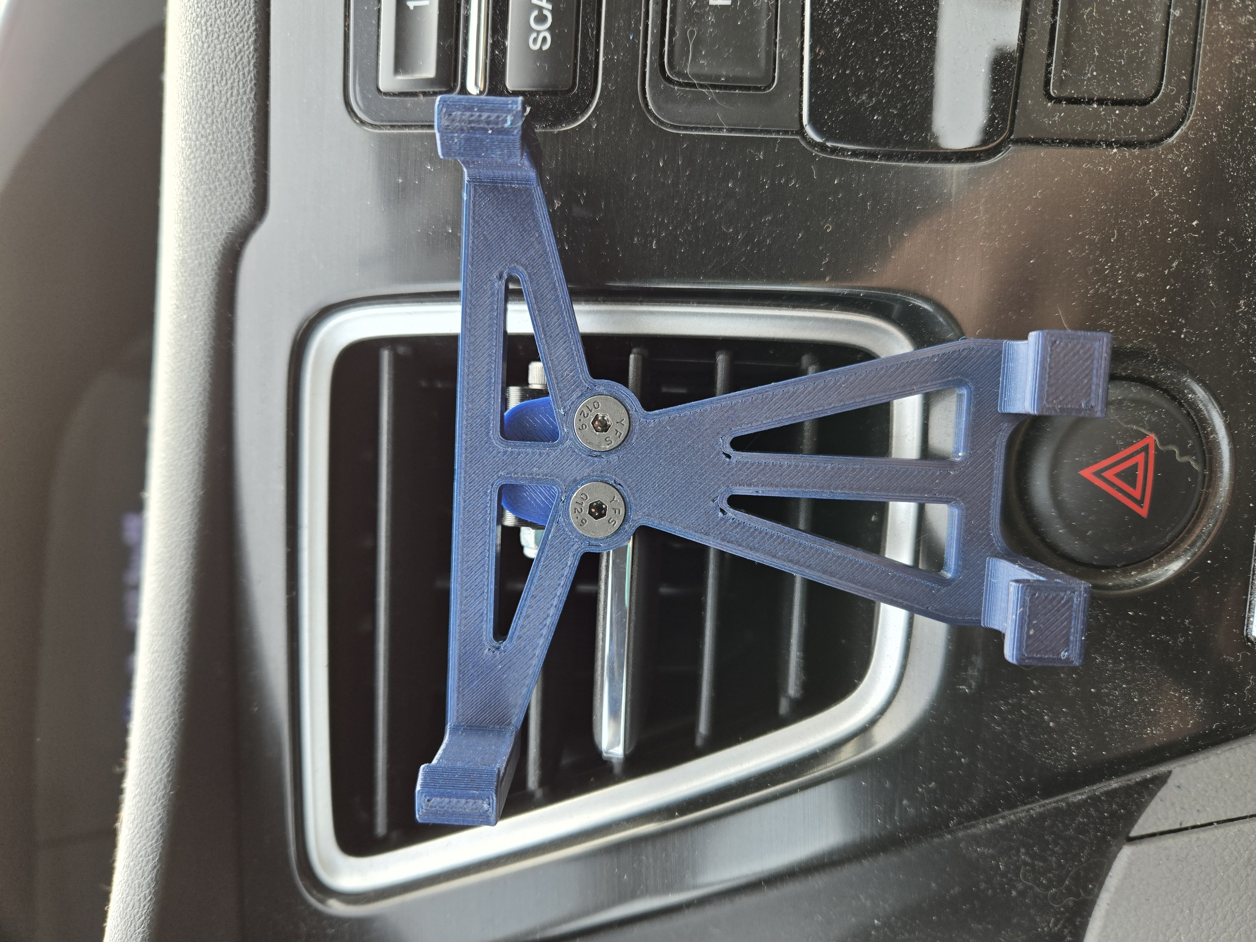 Samsung Galaxy S24 Otterbox Car Mount