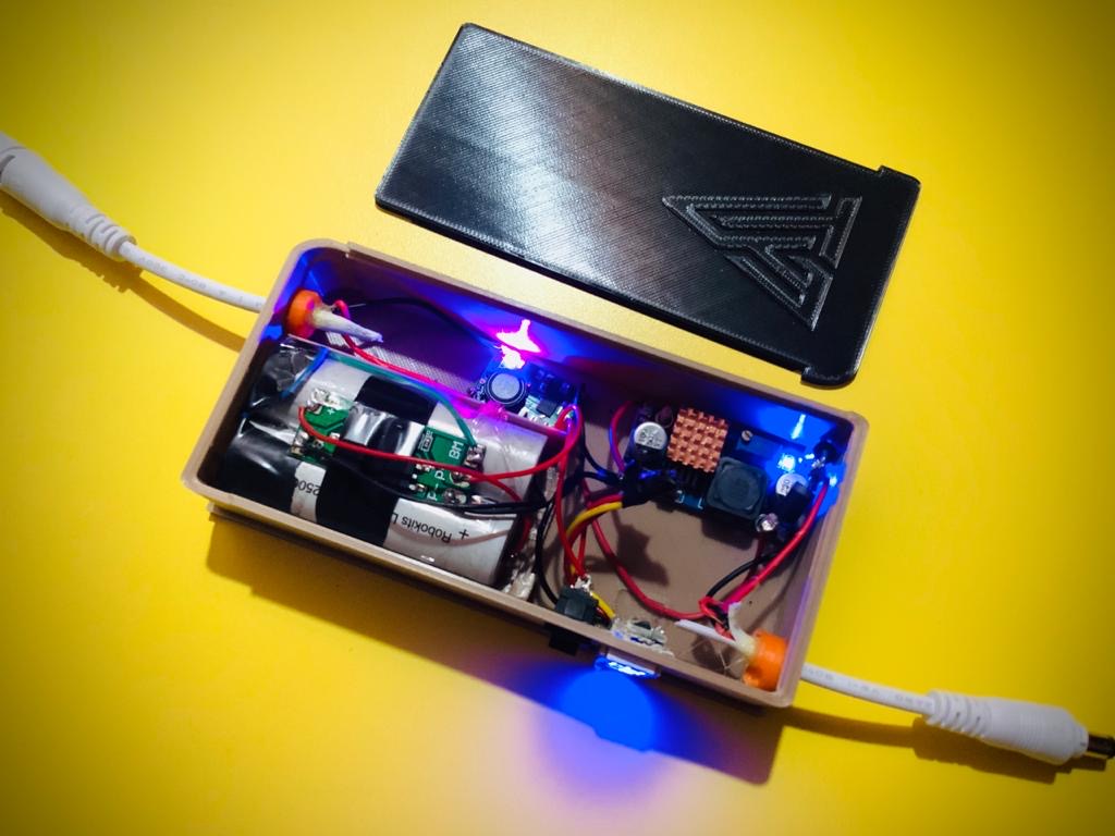WiFi router UPS for 12v 9V 2A