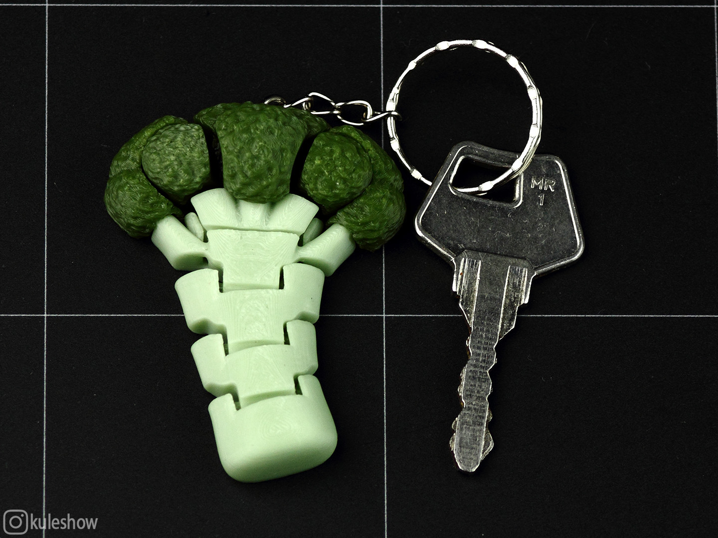 Flexible Broccoli keychain