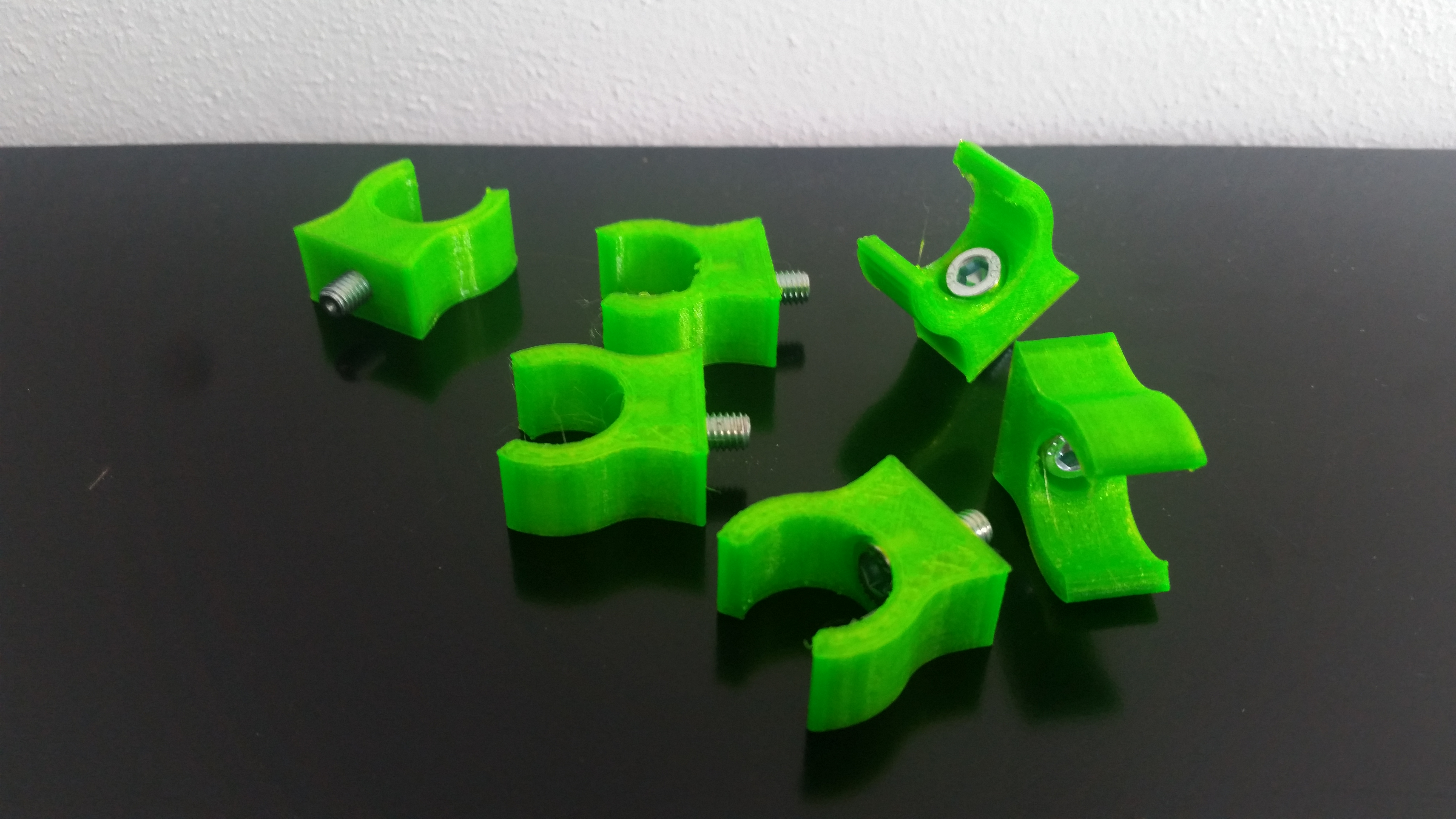 D16 Pipeholder mount clamp for D-Bot