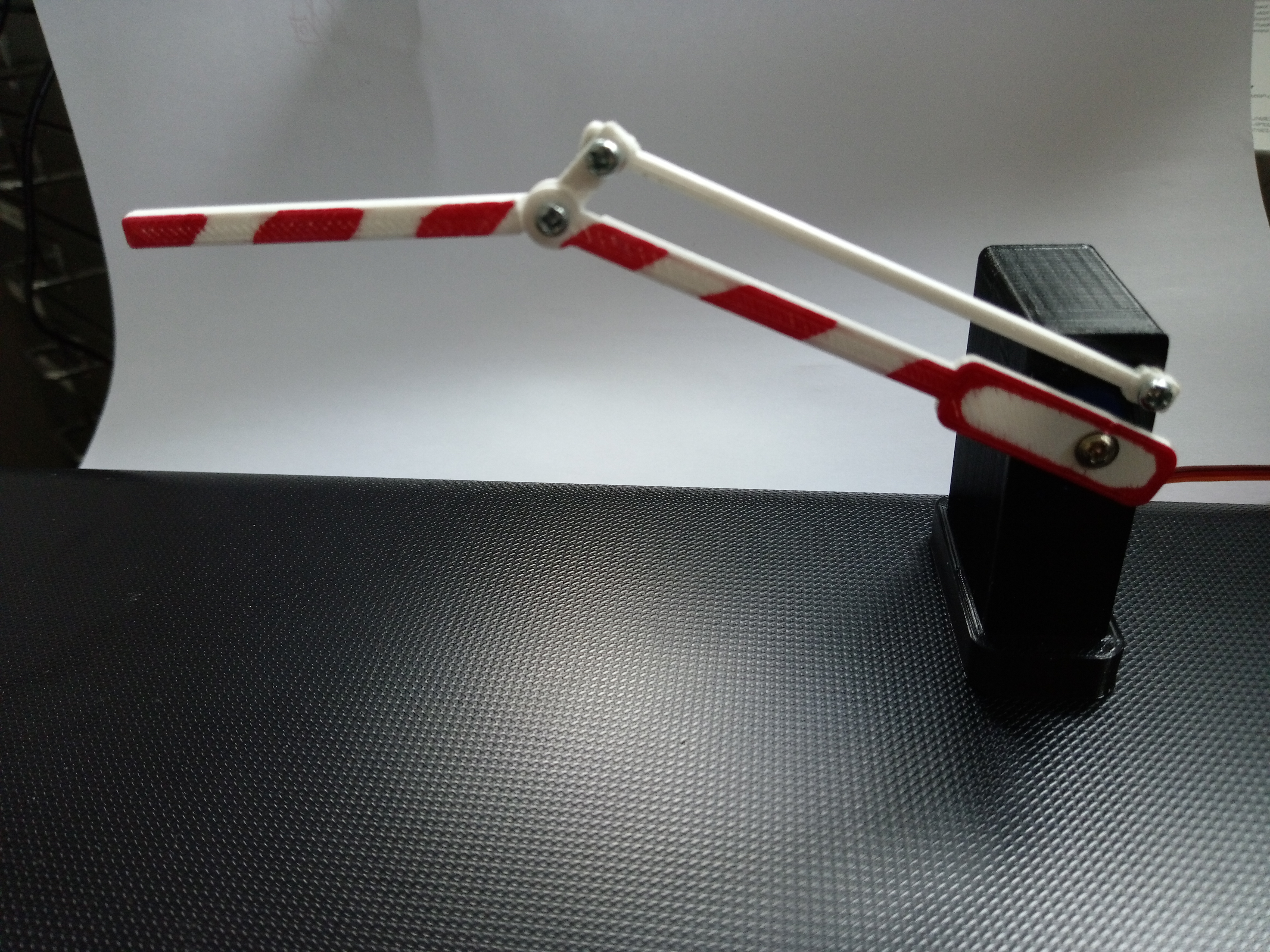 Servo SG90 Barrier with bendy arm